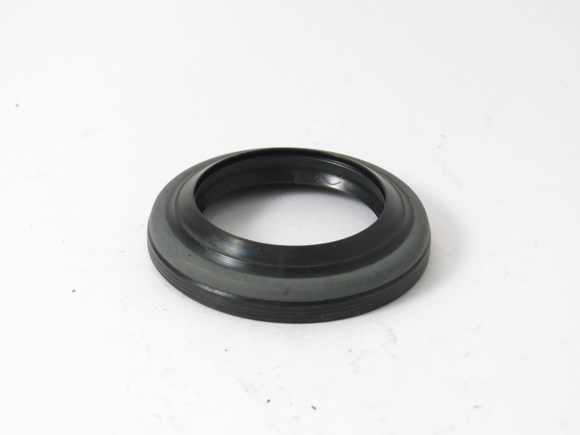 RETENTOR CUBO RODA TRASEIRO EIXO DANA44/60 54X80X11,10X16,60MM TRASEIRA EXTERNO CARGO GM A-20/C-20/D-20/S-10 MB SPRINTER VW 5.150/6.80/9.160