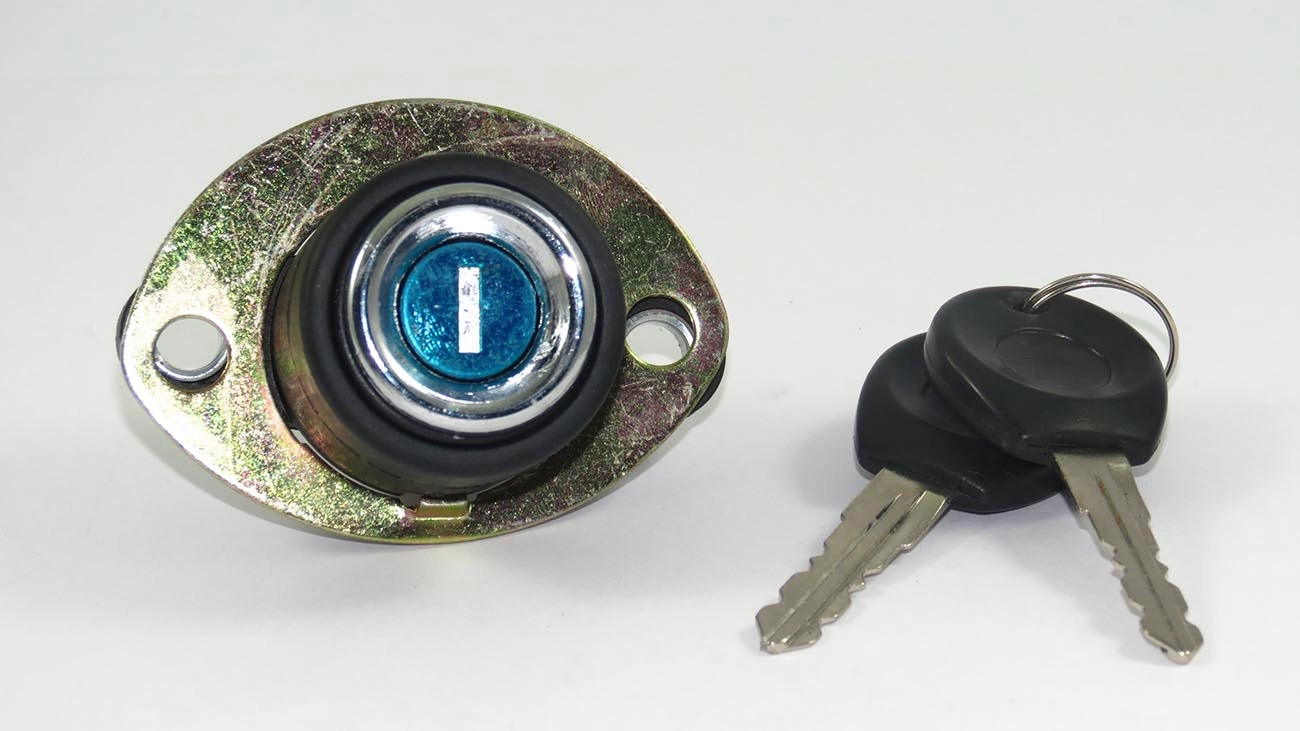 FECHADURA PORTA MALAS VW SANTANA /90 - BOTAO PORTA MALAS C/CHAVE - MECANICO