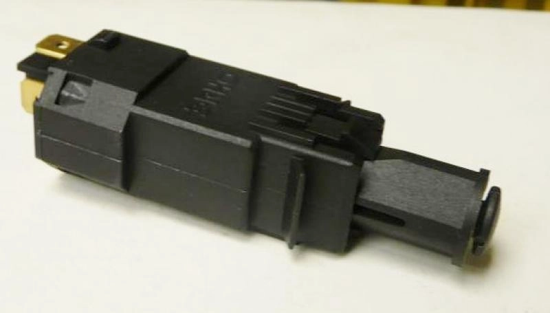 INTERRUPTOR LUZ FREIO GM NOVO CORSA/MERIVA/ASTRA/NOVO VECTRA