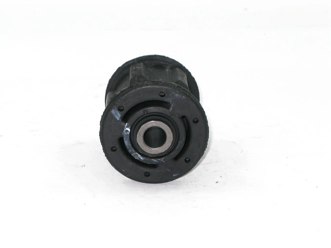 BUCHA EIXO TRASEIRO FORD ESCORT/VERONA 93/96 VW LOGUS/POINTER LIGHT