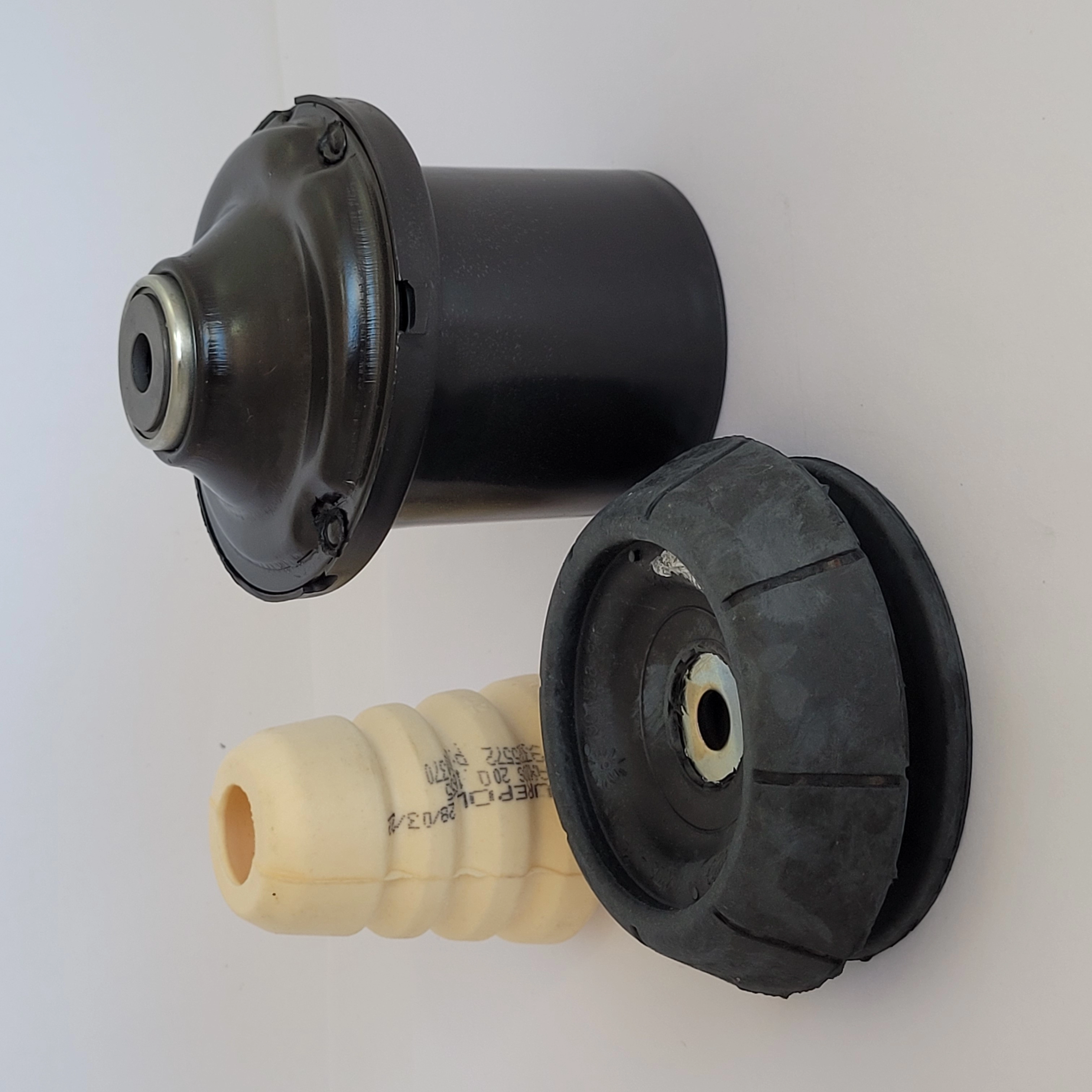 KIT AMORTECEDOR DIANTEIRO COMPLETO GM NOVO CORSA 02/11 - COM BARRA ESTABILIZADORA