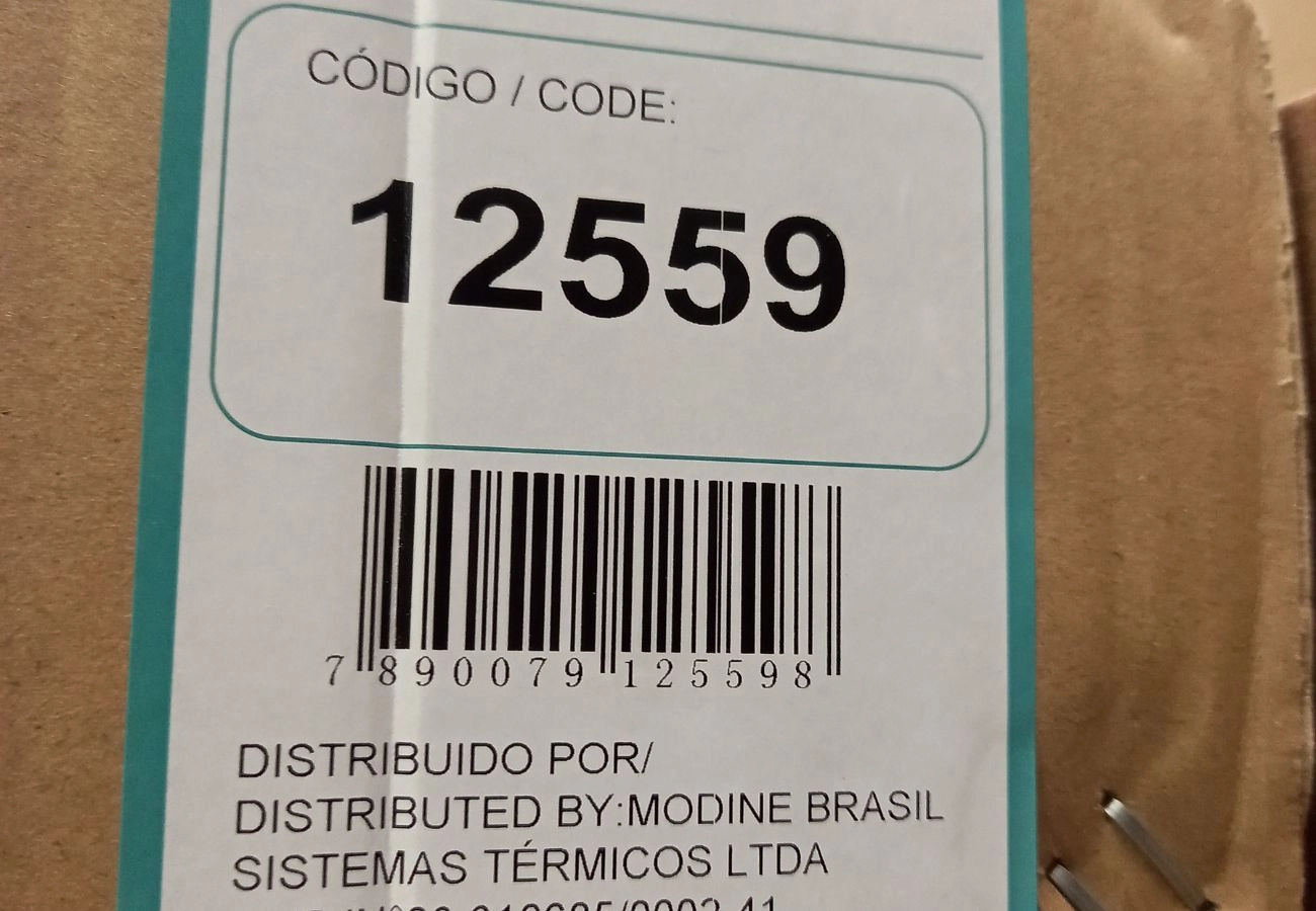 RADIADOR TOYOTA HILUX 2.7 16V 09/15 - SW4 2.7 16V 09/15 - COM AR CONDICIONADO - AUTOMÁTICO