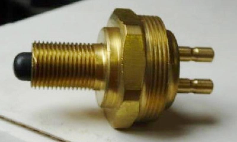 INTERRUPTOR DE FREIO - MB ONIBUS 371