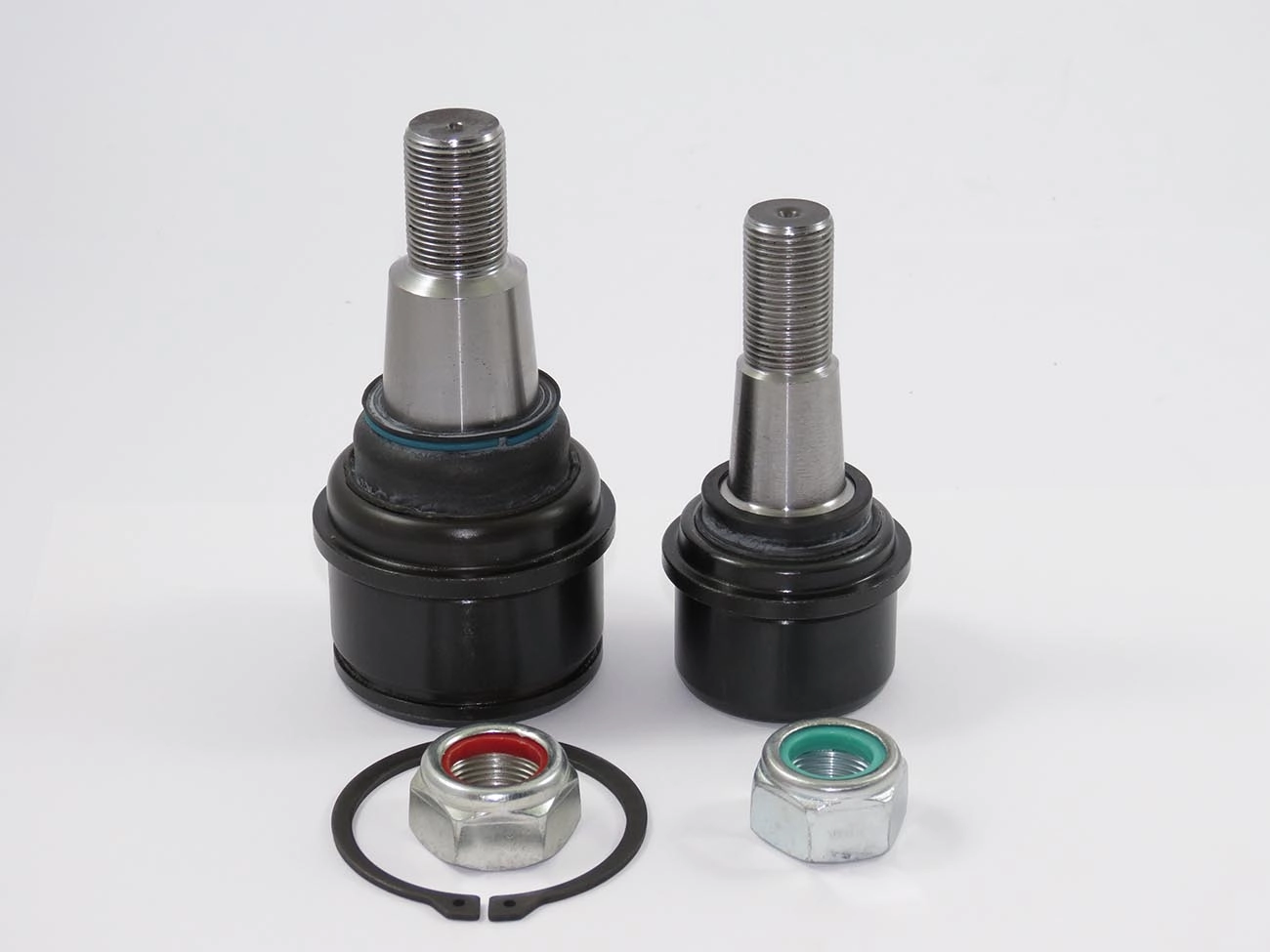 KIT PIVÔ SUSPENSÃO INFERIOR/SUPERIOR PARA UM LADO PIVO SUSPENSAO AGRALE VOLARE 4X4 ESCOLARBUS 13/22