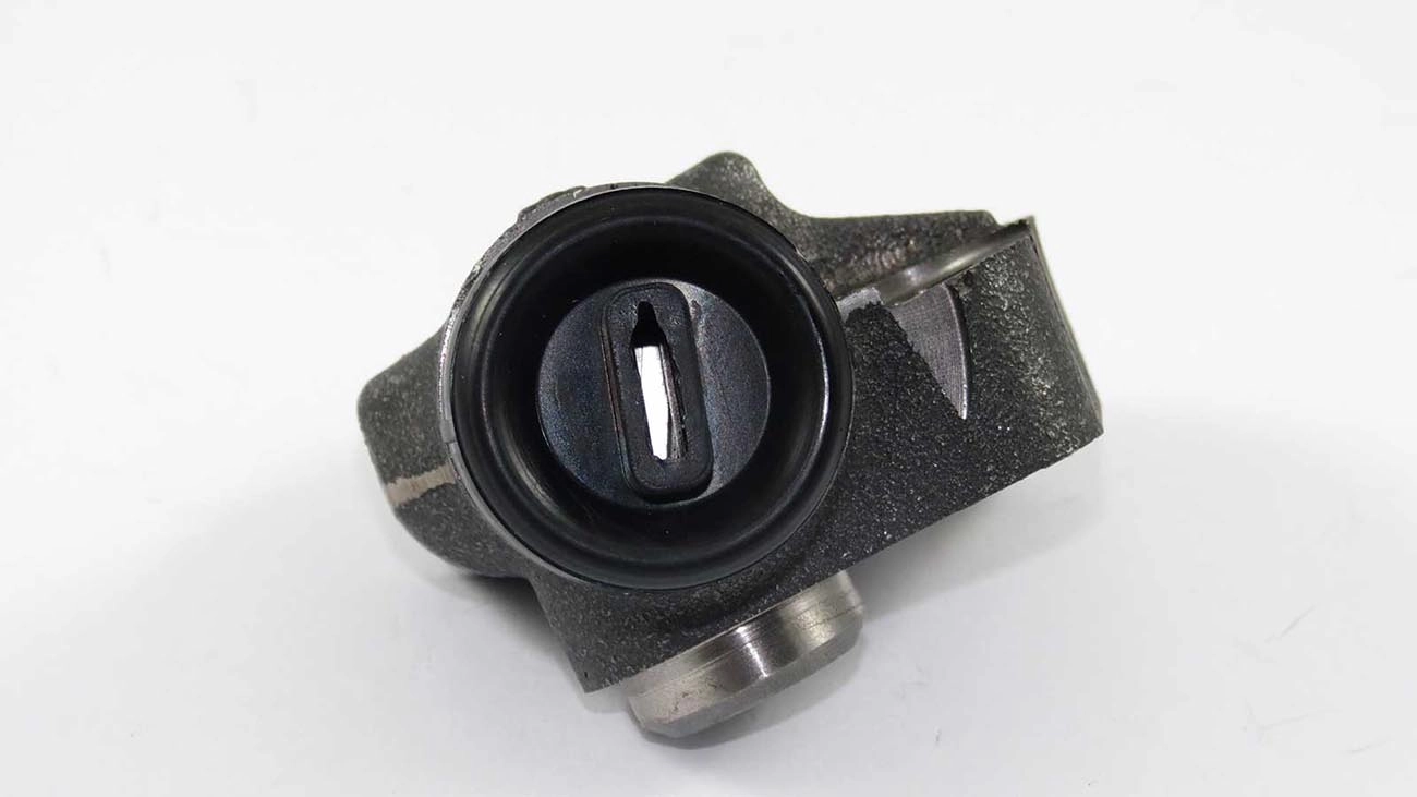 CILINDRO RODA DIANTEIRO INFERIOR LADO ESQUERDO DIANTEIRA VW KOMBI 67/82 1P