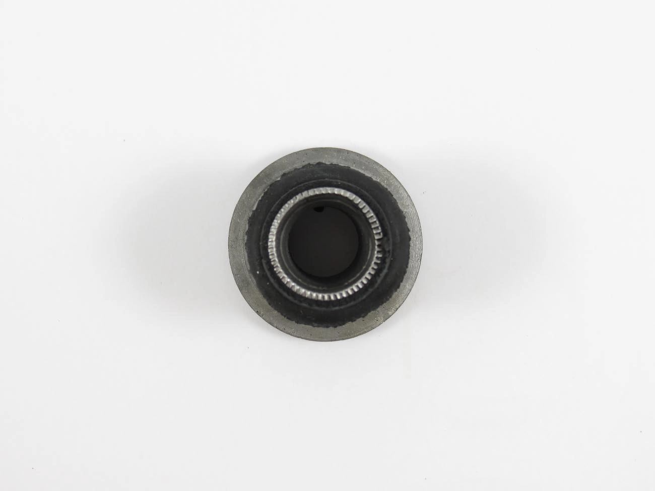 BUCHA DIANTEIRA BANDEJA SUPERIOR GM OPALA 69/92 - CARAVAN 74/92 - SUSPENSÃO DIANTEIRA