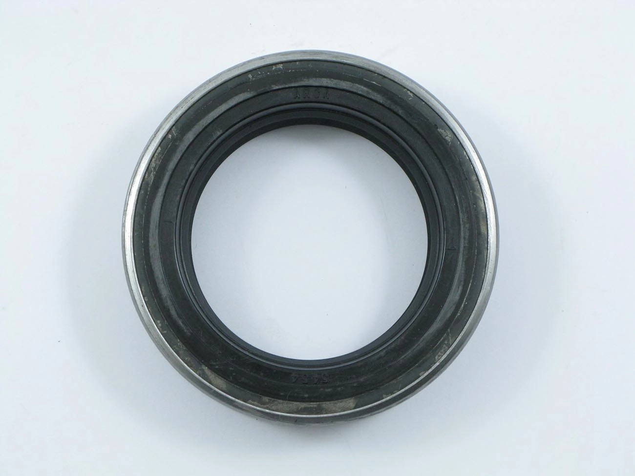 RETENTOR FREIO INTERNO/EIXO TRASEIRO DUPLO MASSEY FERGUSON/VALMET 54,00X81,10X22,90MM MF 50/55/65/85/95/235/250/270/285 54X81,10X22,90