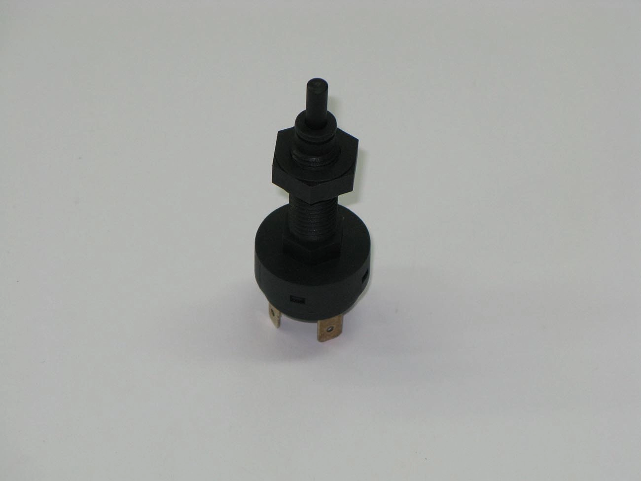INTERRUPTOR DE FREIO - FIAT UNO/PREMIO/ELBA - 4 TERMINAIS