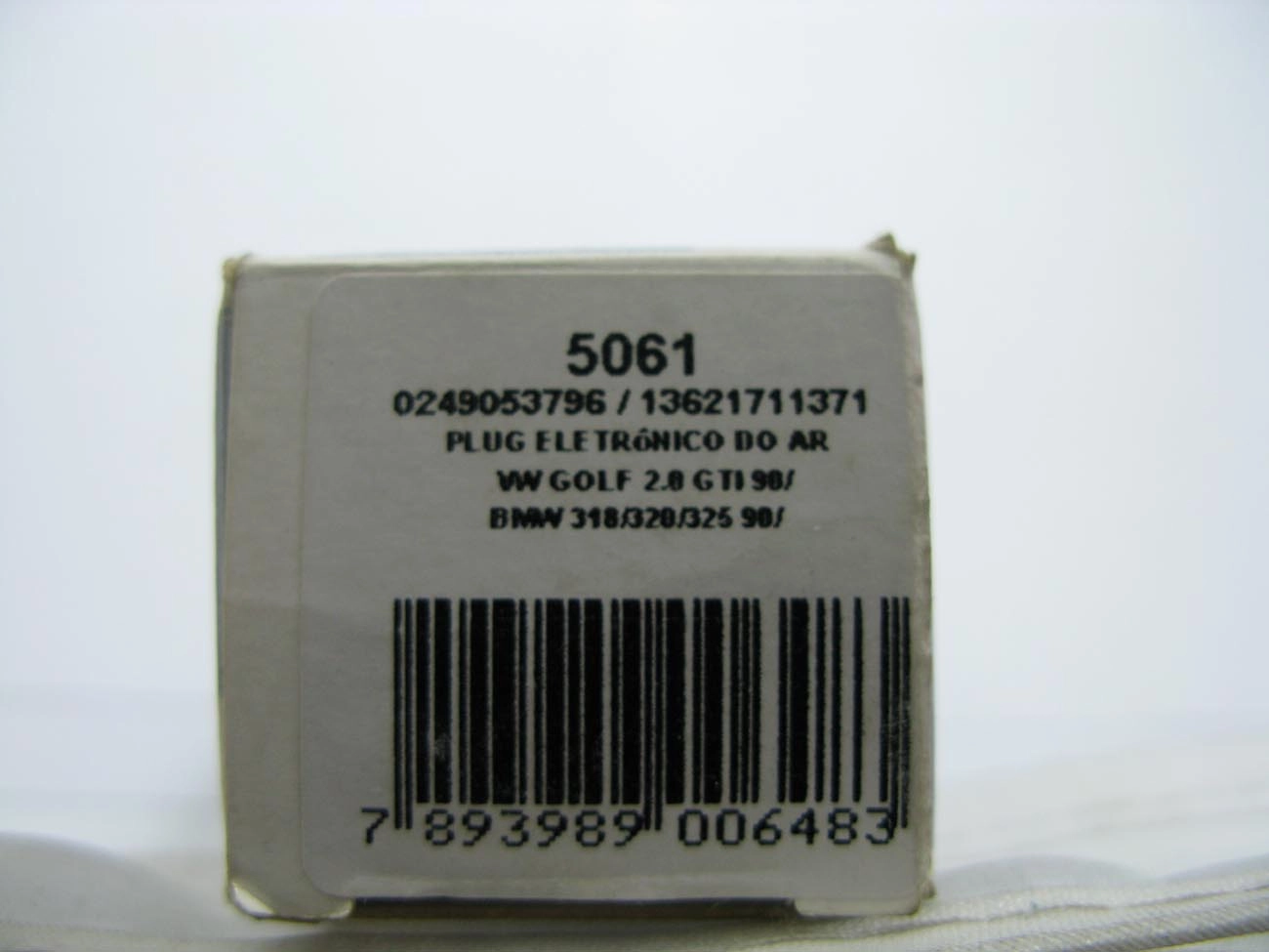 PLUG ELETRONICO VW GOLF 1.6/2.0/2.8/2.9 94/ - KOMBI 1.6 97/ - SENSOR DO AR