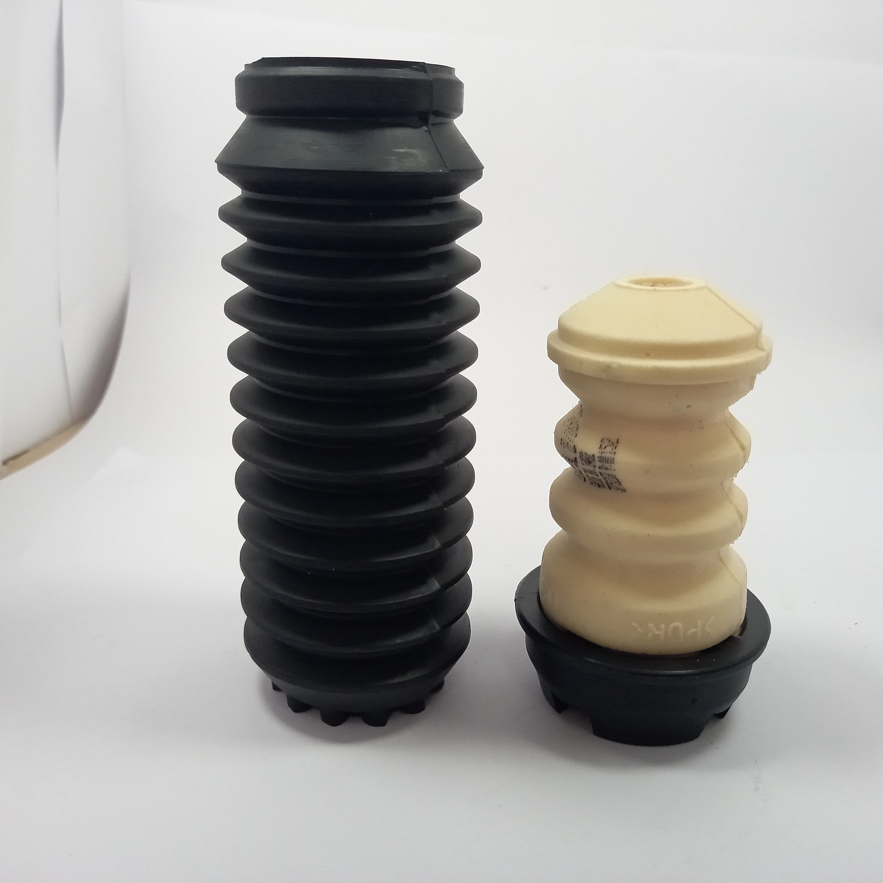 KIT AMORTECEDOR TRASEIRO COM CANECA VW GOL 98/ - GOL G5/G6/G7 - PARATI 98/ VOYAGE 08/ BATENTE/COIFA
