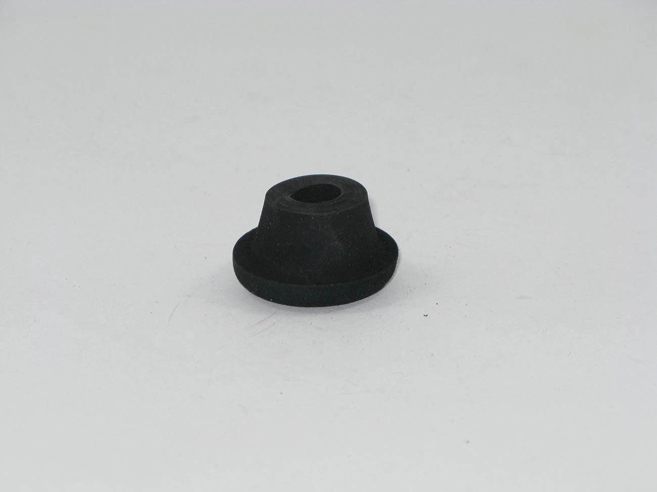 BUCHA BRACO OSCILANTE FIAT UNO/PREMIO/ELBA/FIORINO 86/90 - 10MM