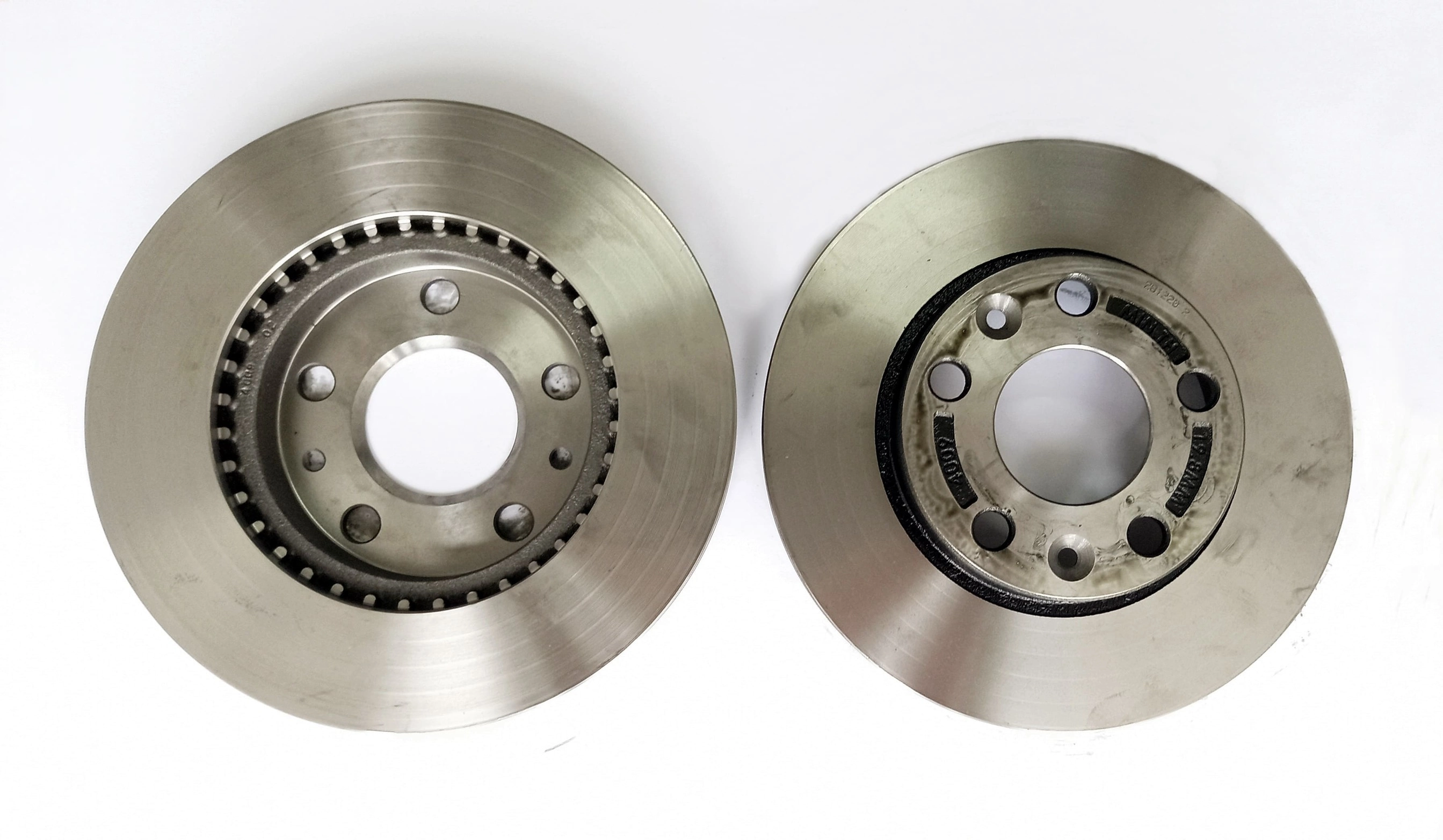 DISCO DE FREIO DIANTEIRO RENAULT DUSTER 1.6/2.0 11/ - CAPTUR 17/ - OROCH 17/ - VENTILADO 269MM