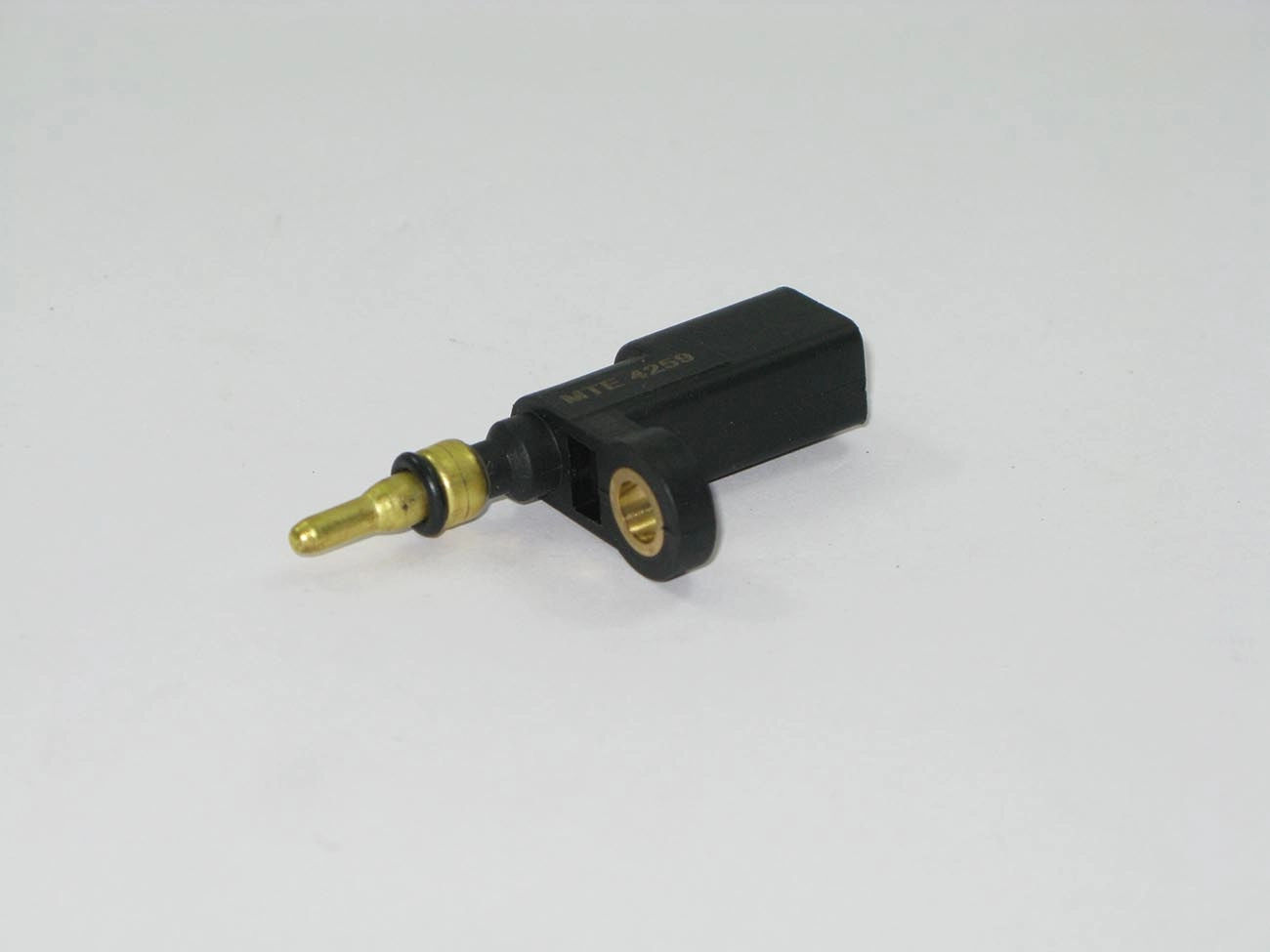 PLUG ELETRÔNICO/SENSOR TEMPERATURA ÁGUA COR PRETO CONECTOR 2 PINOS VW GOL/SAVEIRO/FOX/CROSSFOX/SPACEFOX/GOLF/UP 1.0 12V/1.6 16V 2013/