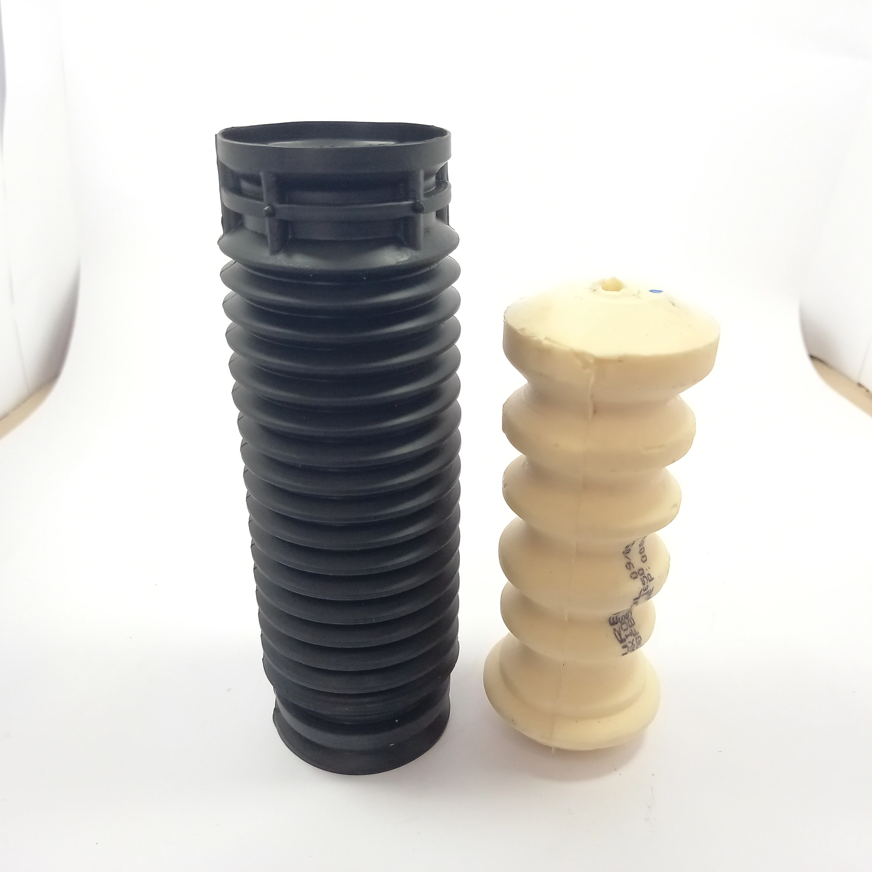 KIT AMORTECEDOR TRASEIRO FORD FOCUS 00/08 - BATENTE E COIFA
