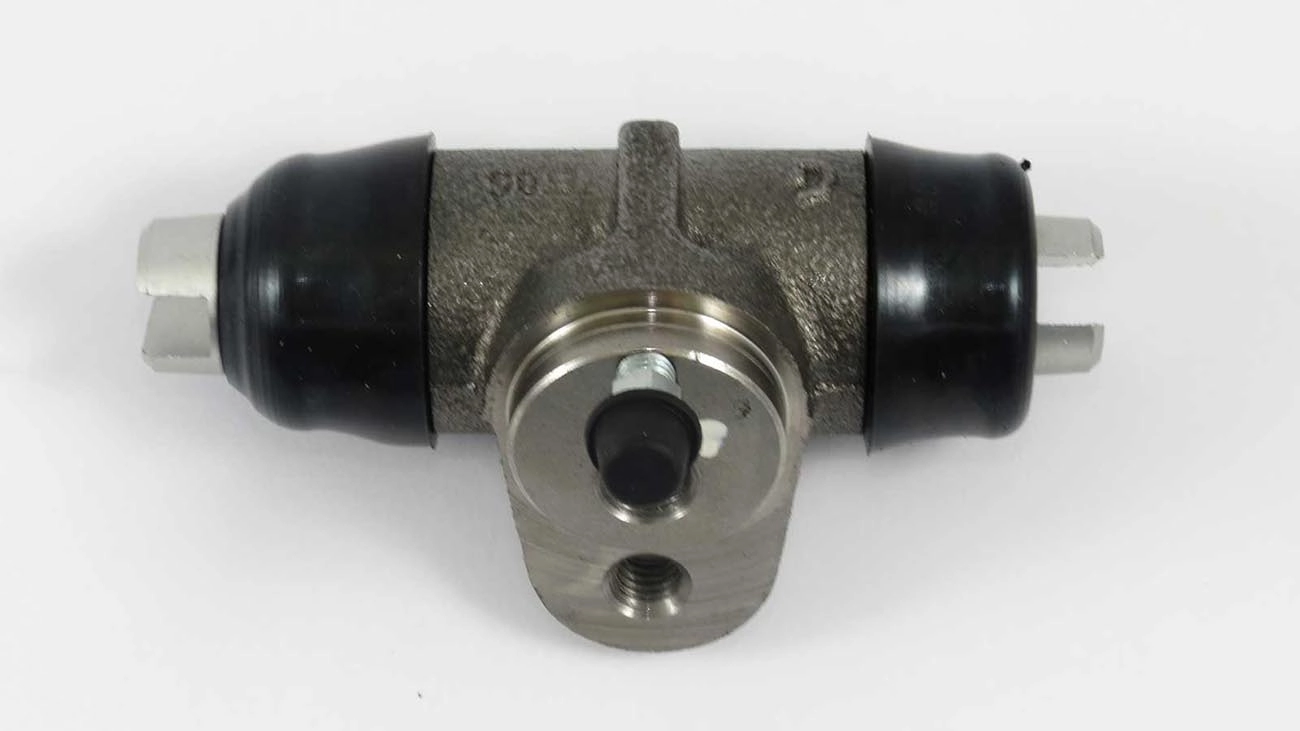 CILINDRO RODA FREIO TRASEIRO LADO DIREITO/ESQUERDO TRASEIRA VW FUSCA 1300L/1500/1600 70/76 11/16 17,46MM CUBO 4 FUROS