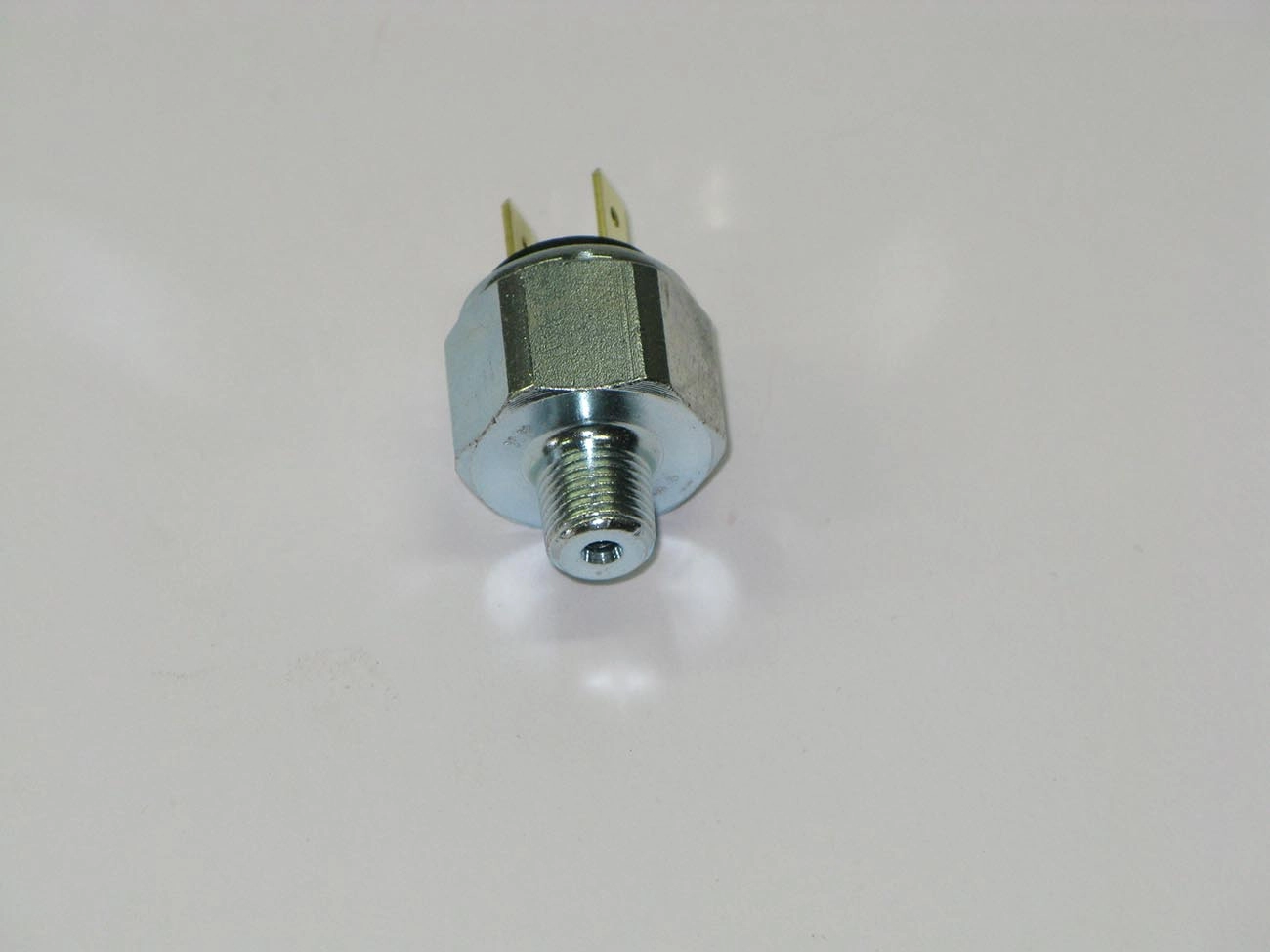 INTERRUPTOR LUZ FREIO GM C-10/60 VERANEIO TODOS