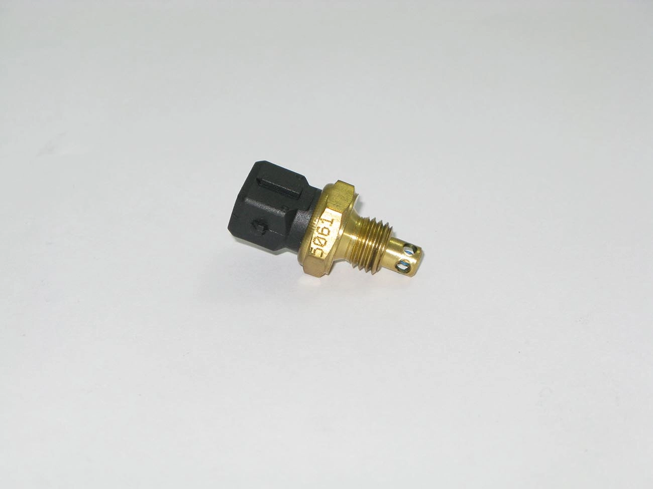 PLUG ELETRONICO VW GOLF 1.6/2.0/2.8/2.9 94/ - KOMBI 1.6 97/ - SENSOR DO AR