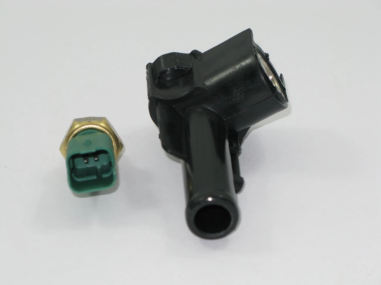 PLUG ELETRONICO VERDE COM FLANGE FIAT PALIO/SIENA 1.0/1.3 16V 00/ - MOTOR FIRE 16V