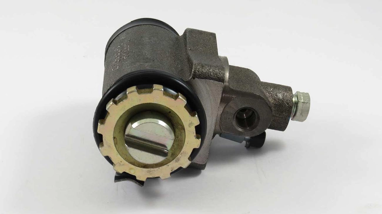 CILINDRO RODA DIANTEIRO ANTERIOR LADO DIREITO DIANTEIRA ANTERIOR/SUPERIOR TOYOTA BANDEIRANTE 80/96 1P