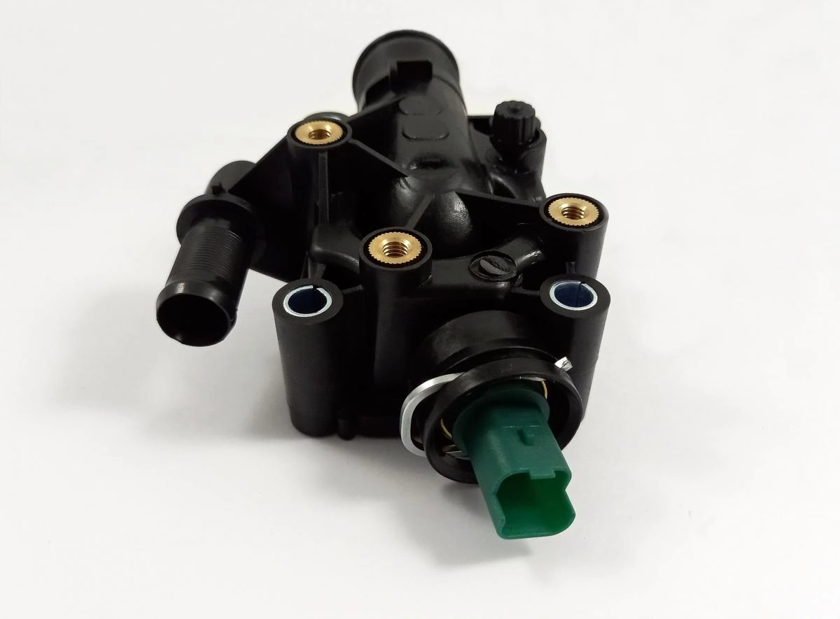 VALVULA TERMOSTATICA PLASTICA COM SENSOR CITROEN C3/C4 1.6 16V - PEUGEOT 206/207/307 1.6 16V