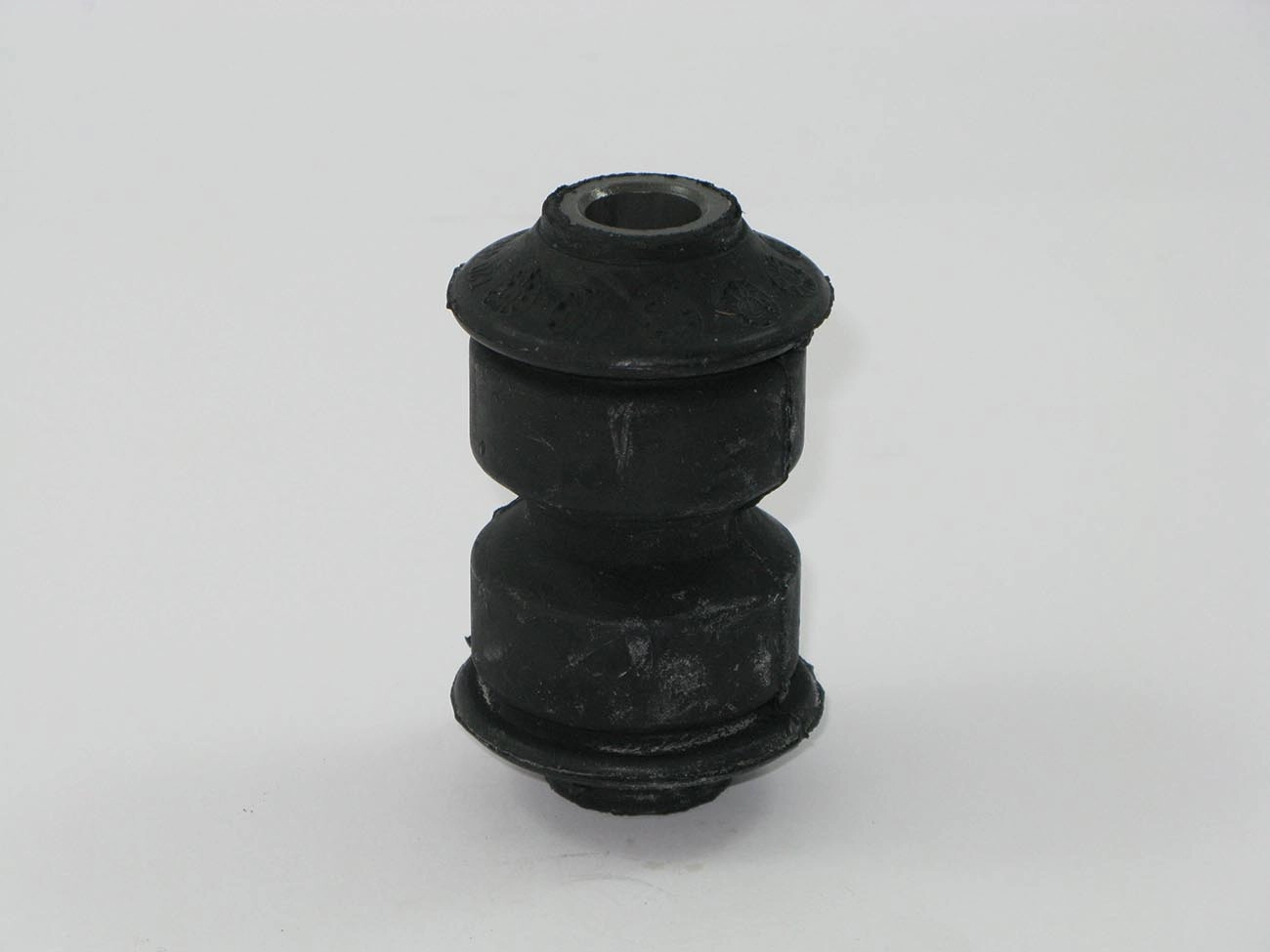 BUCHA FEIXE MOLAS TRASEIRO MOLA VW 6.80/6.90/7.90/7.110 DIANTEIRA/TRASEIRA 11.130/13.130/14.140