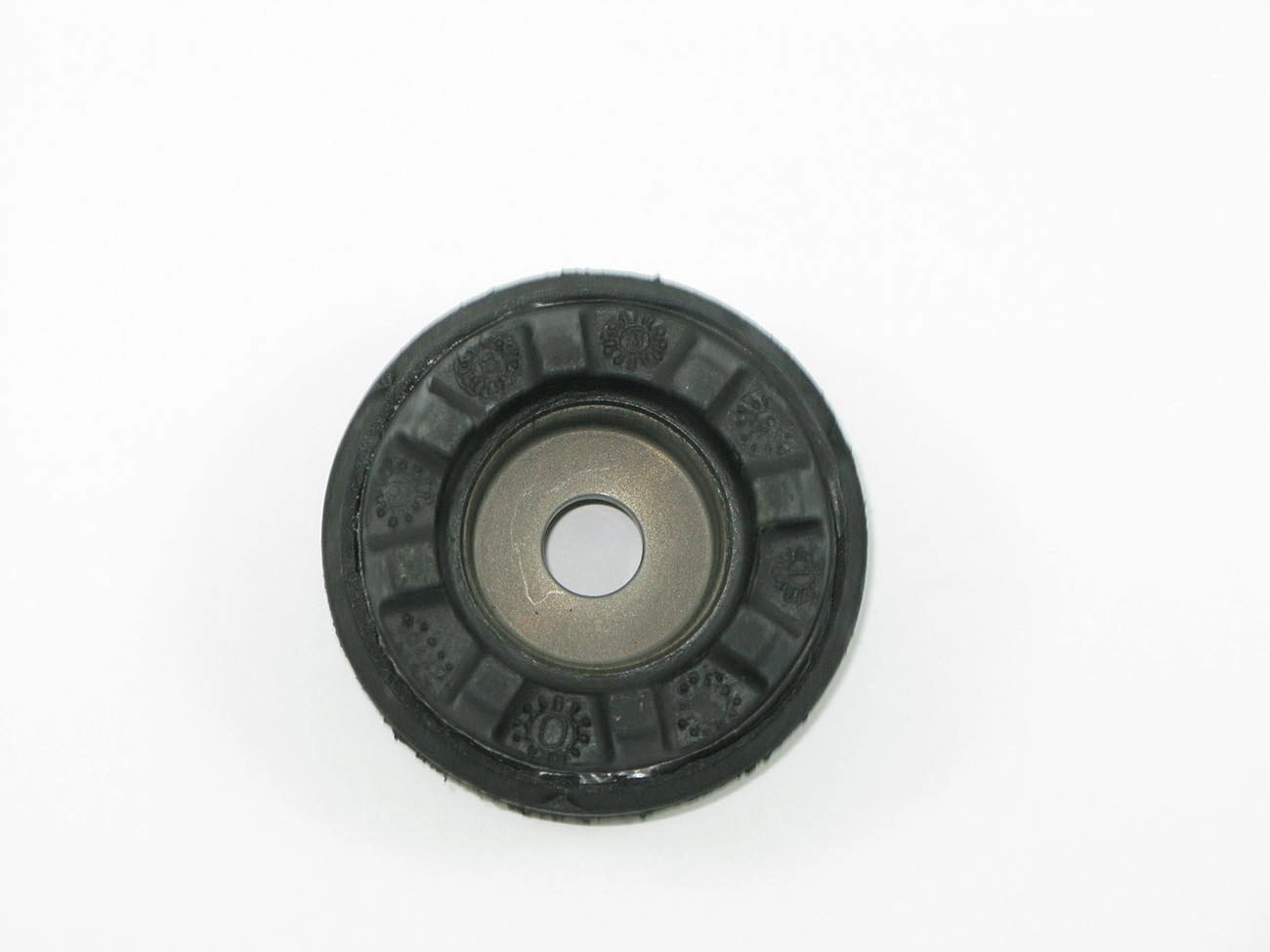 COXIM/SUPORTE AMORTECEDOR DIANTEIRO FURO REDONDO SEM ROLAMENTO FIAT UNO/PREMIO/ELBA/FIORINO TODOS MODELO ANTIGO