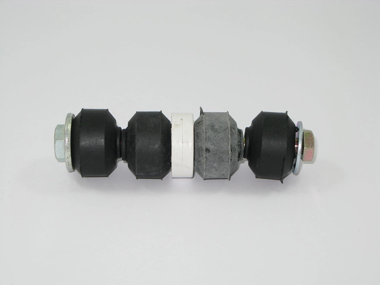 BIELETA BARRA ESTABILIZADORA SUSPENSÃO DIANTEIRA LD/LE GM S-10/S-10 97/11 BLAZER 97/12