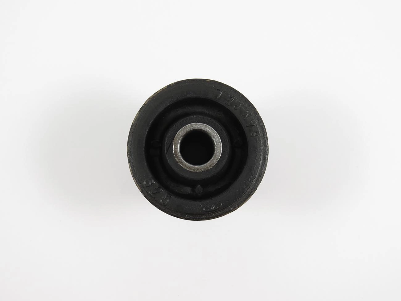 BUCHA DIANTEIRA BANDEJA GM OPALA 69/92 - CARAVAN 74/92 - SUSPENSÃO TRASEIRA