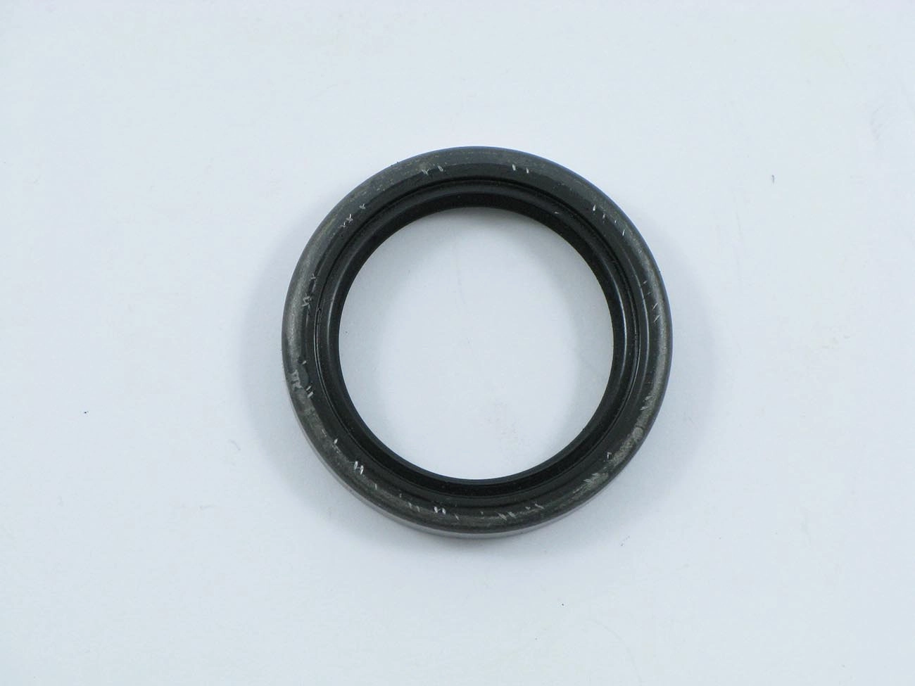 RETENTOR RODA DIANTEIRA TOYOTA BANDEIRANTE 83/ HILUX 4X4
