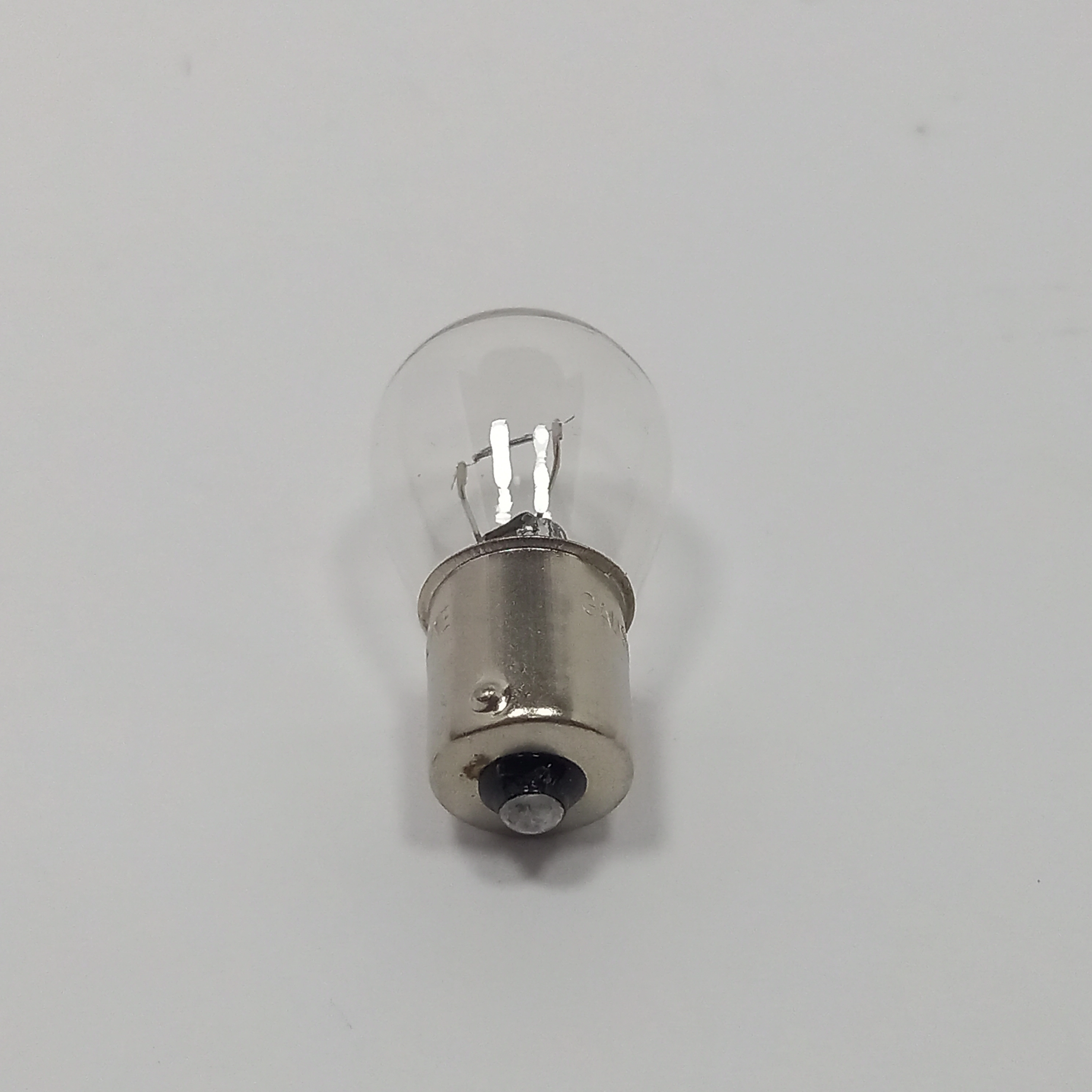 LAMPADA PISCA/SINALEIRA/RÉ - 1 POLO GRANDE TIPO 1141 - 21 WATTS/12V