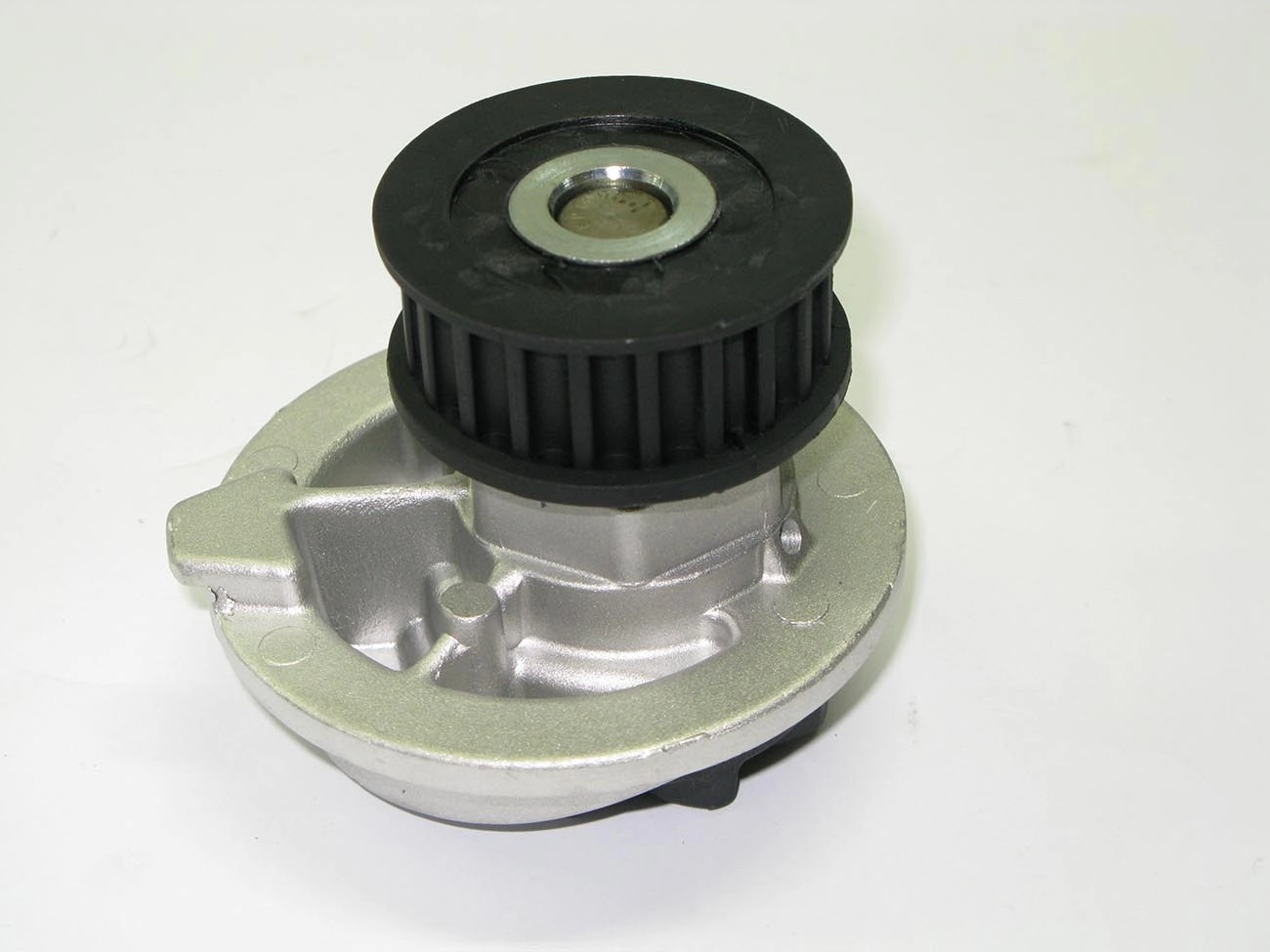 BOMBA AGUA GM MONZA/KADETT 82/86 E 89/95 - 21 DENTES