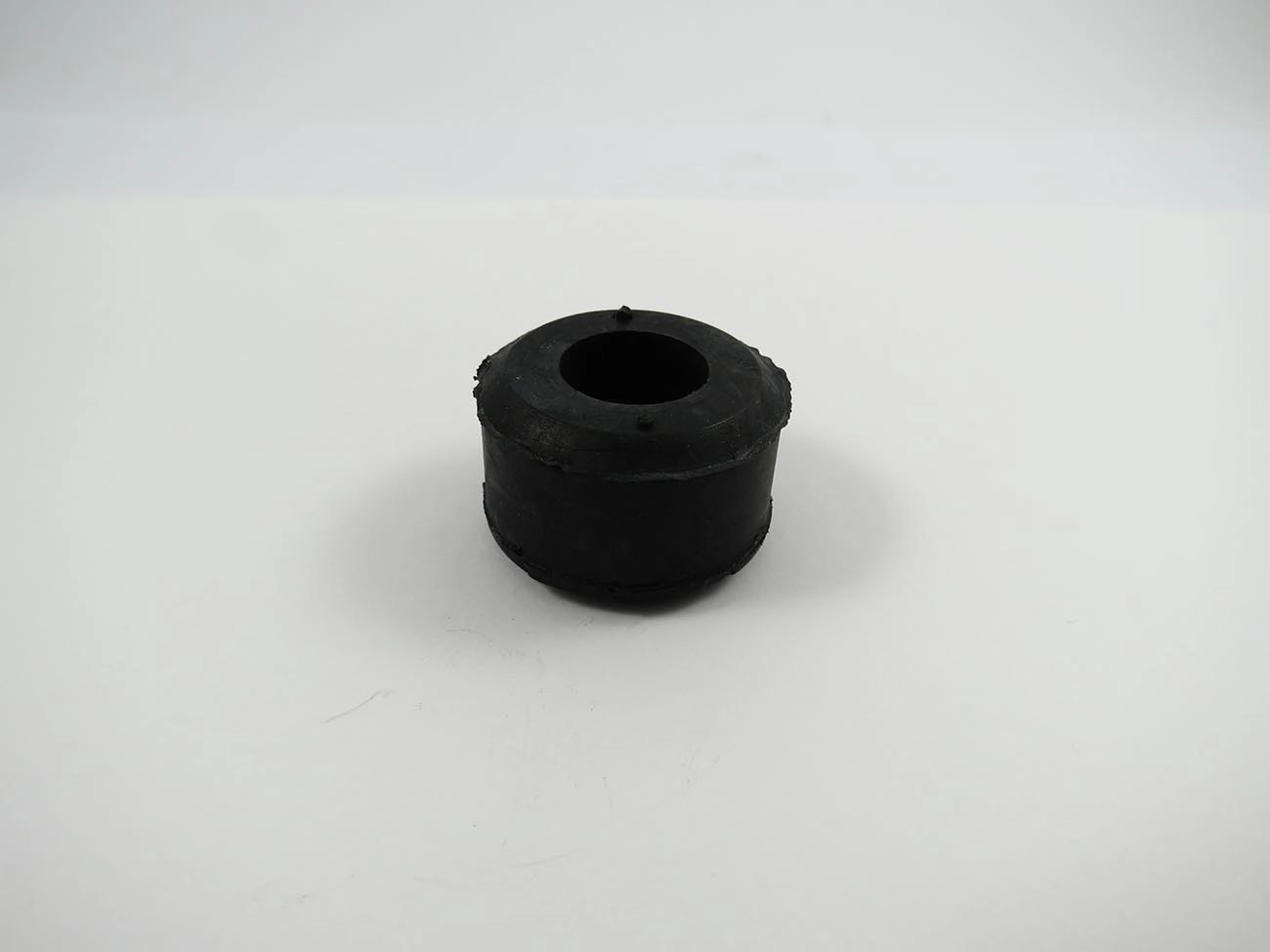 BUCHA EXTERNA DO ESTABILIZADOR DIANTEIRO FIAT FIORINO PICK-UP/FURGAO 76/88 - FIAT 147 76/88
