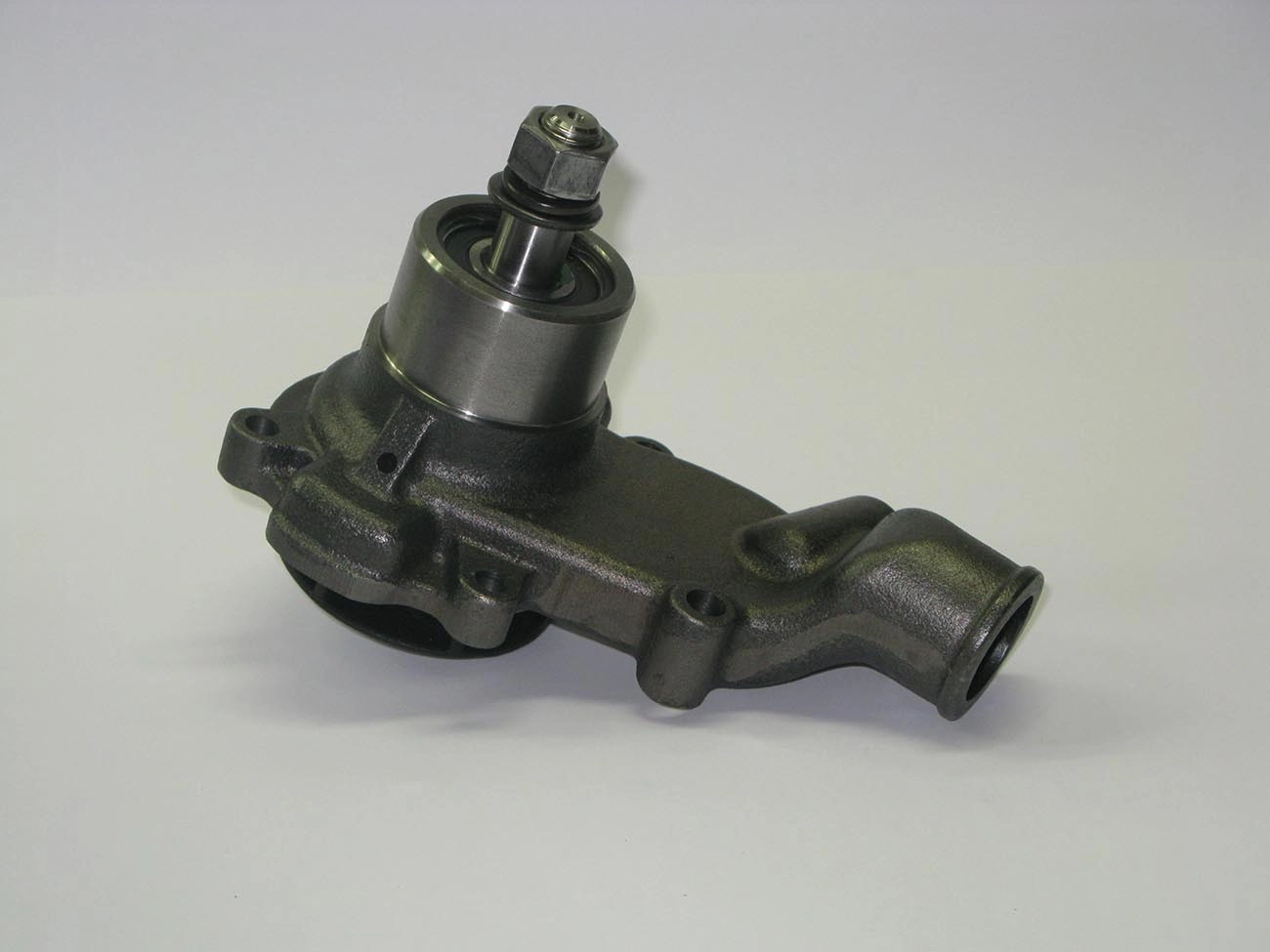 BOMBA AGUA MF 265/270/275/285/290 - CASE 580H - VW 6.80 - HYSTER - PERKINS 4.236/4.248 - S/POLIA