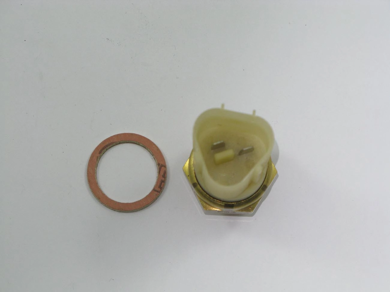 INTERRUPTOR RADIADOR VW GOLF/BORA 98/ - AUDI A3 1.6/1.8 96/