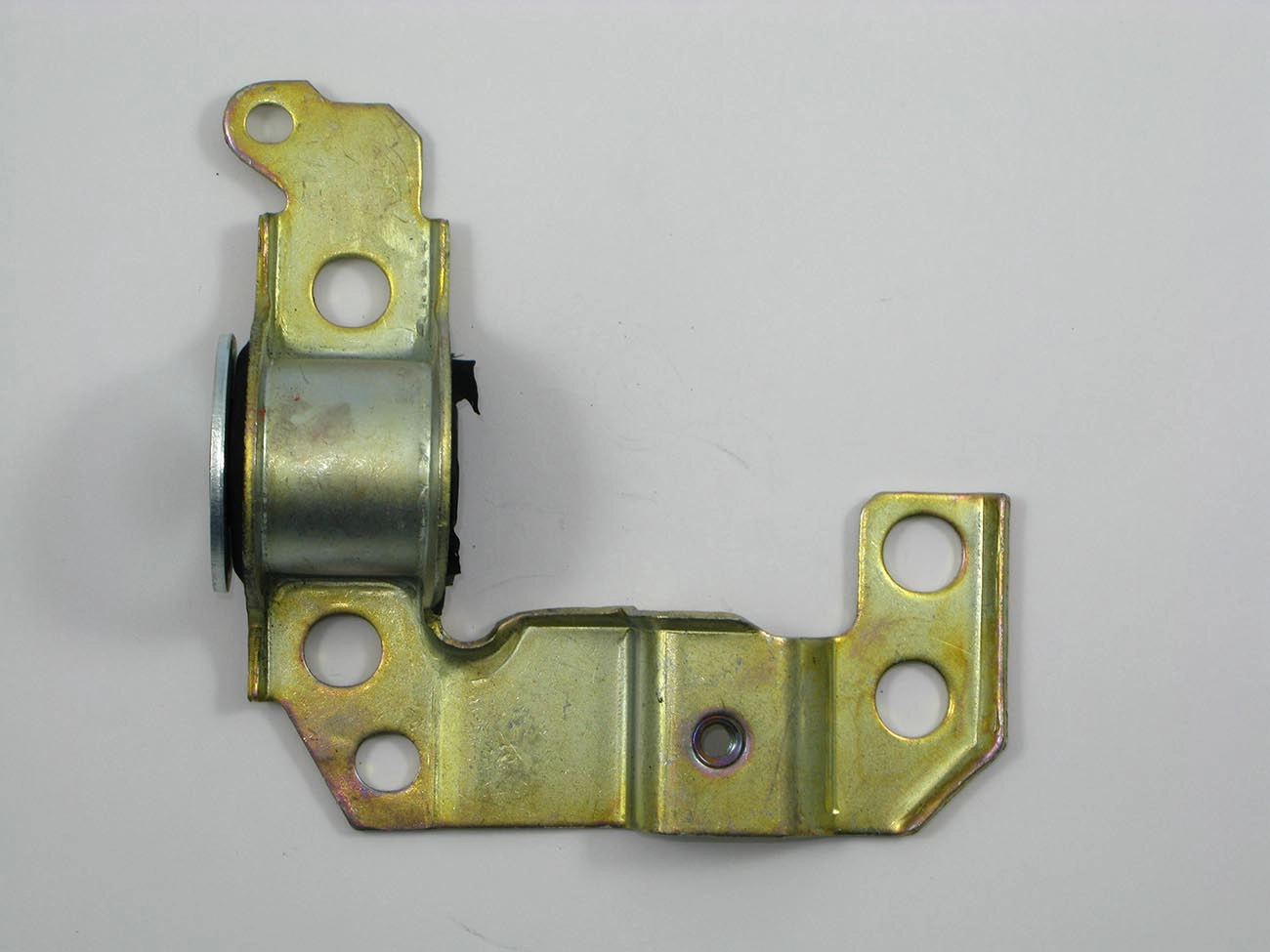 BUCHA TRASEIRA BANDEJA DIANTEIRA COM BARRA ESTABILIZADORA LADO DIREITO FURO 20MM DIREITA C/ESTABILIZADOR FIAT PALIO/SIENA/STRADA/DOBLO 2000/