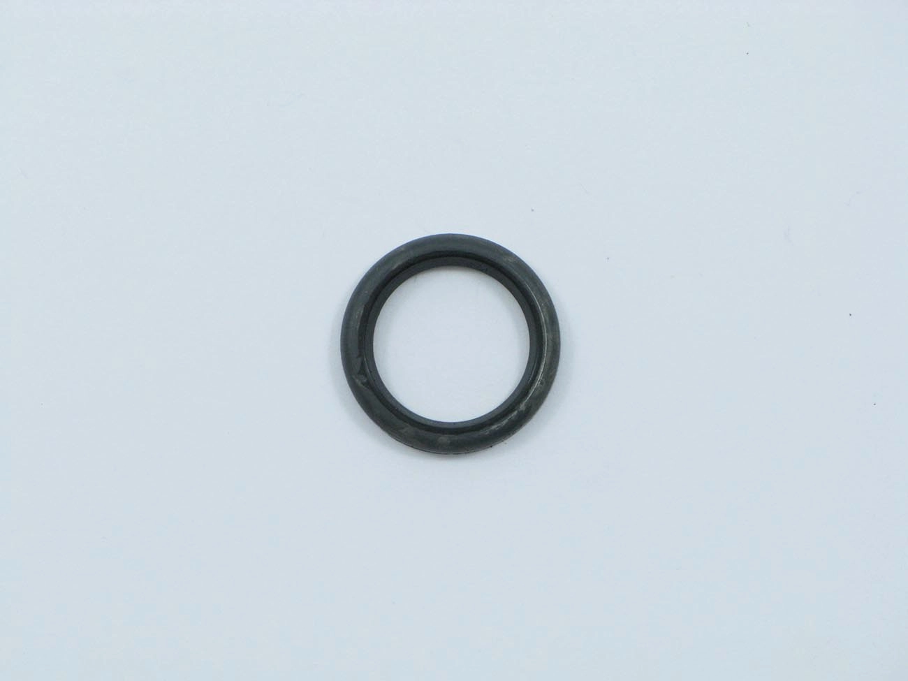 RETENTOR CAMBIO VW 6.80/6.90/7.90/7.110 - 81/ - HASTE SELETORA