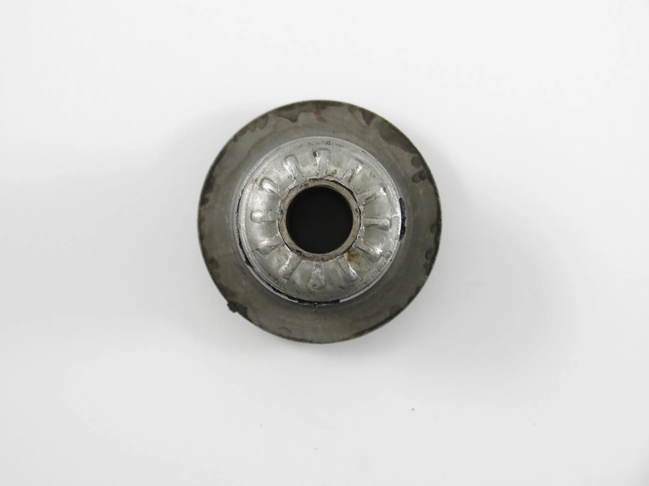 BUCHA BANDEJA SUPERIOR GM BLAZER 1996/2001 - S-10 1995/2011 - SUSPENSÃO DIANTEIRA