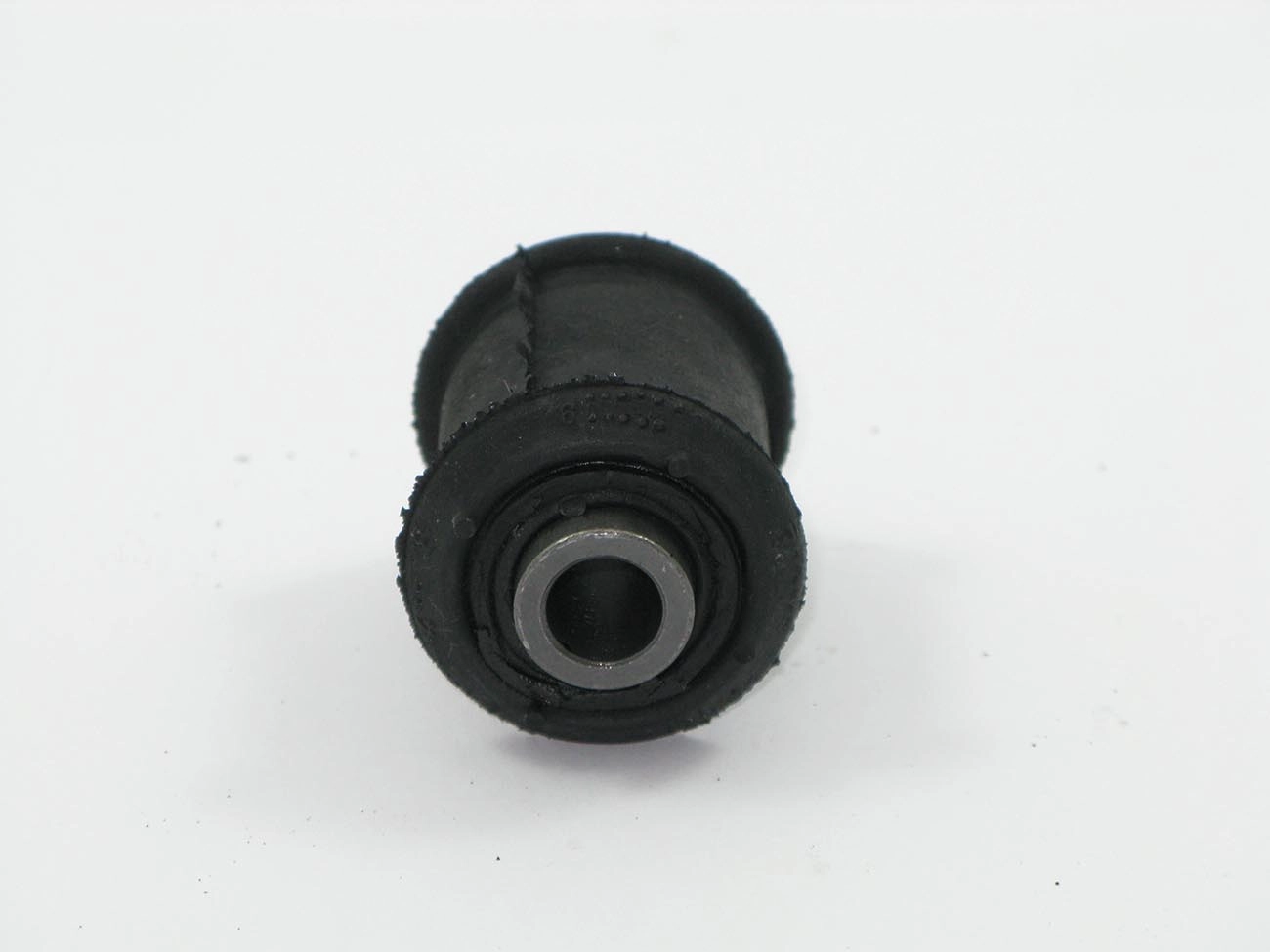 BUCHA DIANTEIRA BANDEJA SUSPENSÃO GM VECTRA 96/05 GTX 07/11 ASTRA/ZAFIRA 99/- MONZA 91/96