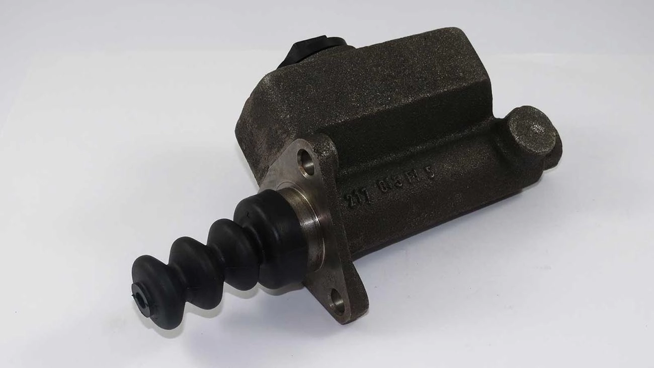 CILINDRO MESTRE EMBREAGEM 22.22MM MOTOR OM 314 TOYOTA BANDEIRANTE 79/80 OM314 7/8
