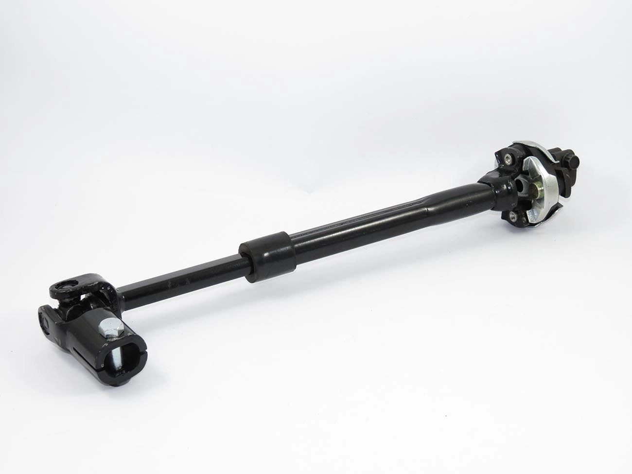 ARTICULACAO COLUNA DIRECAO - GM A-10 81/87 - A-20 85/96 - A-40/C-20/C-40/D-20/D-40/BONANZA  93/97 ZF