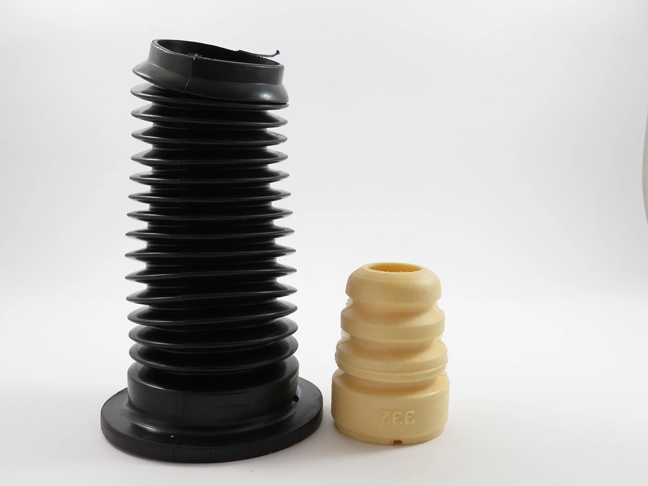 KIT AMORTECEDOR DIANTEIRO FORD NEW FIESTA 11/19 - KA 14/ - BATENTE E COIFA