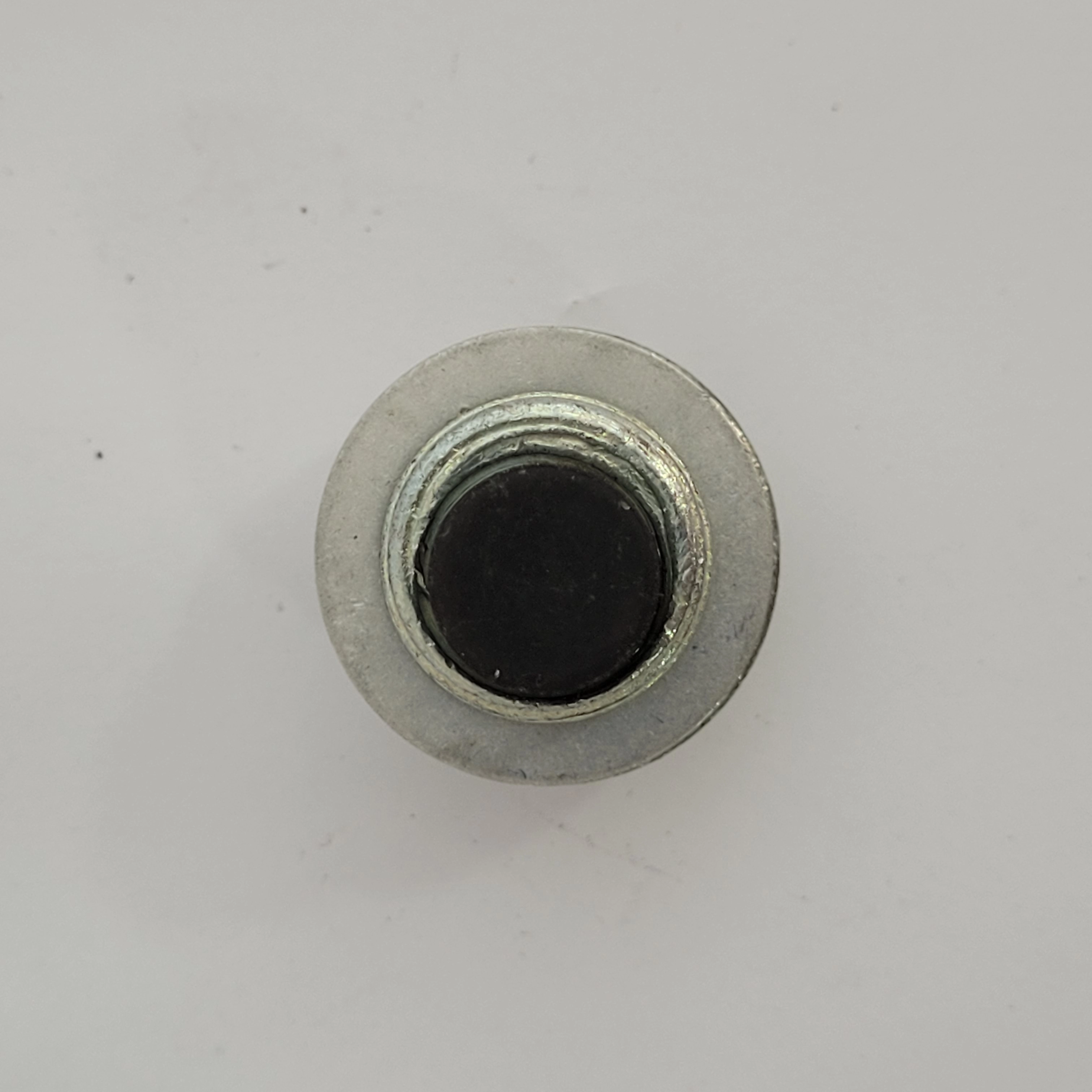 BUJÃO DO CARTER MOTOR INFERIOR FORD F-250/350/4000 1998/ - CARGO CAMINHÕES - MOTOR CUMMINS