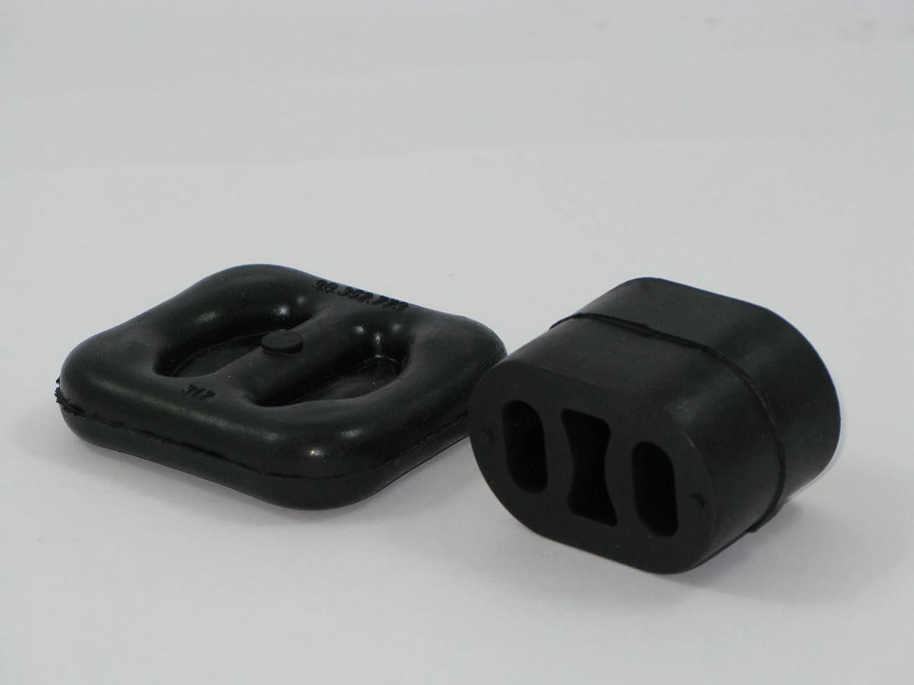 KIT BUCHAS SILENCIOSO COXIM ESCAPAMENTO GM VECTRA 1997/2005 ASTRA 1999/