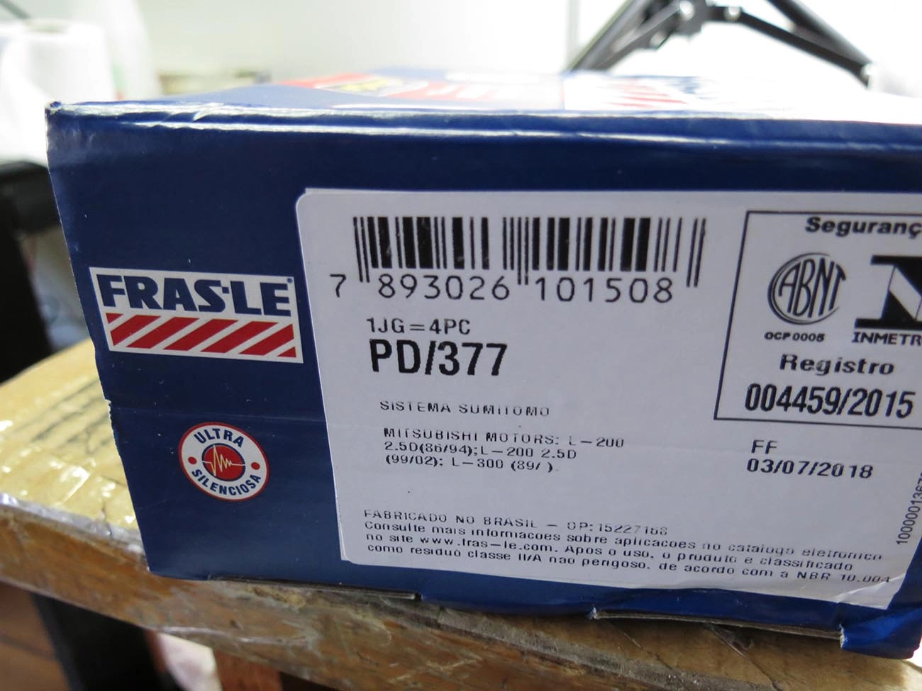PASTILHA FREIO RODA DIANTEIRA MITSUBISHI L-200 1994/2003 L-300 VAN 1986/2000
