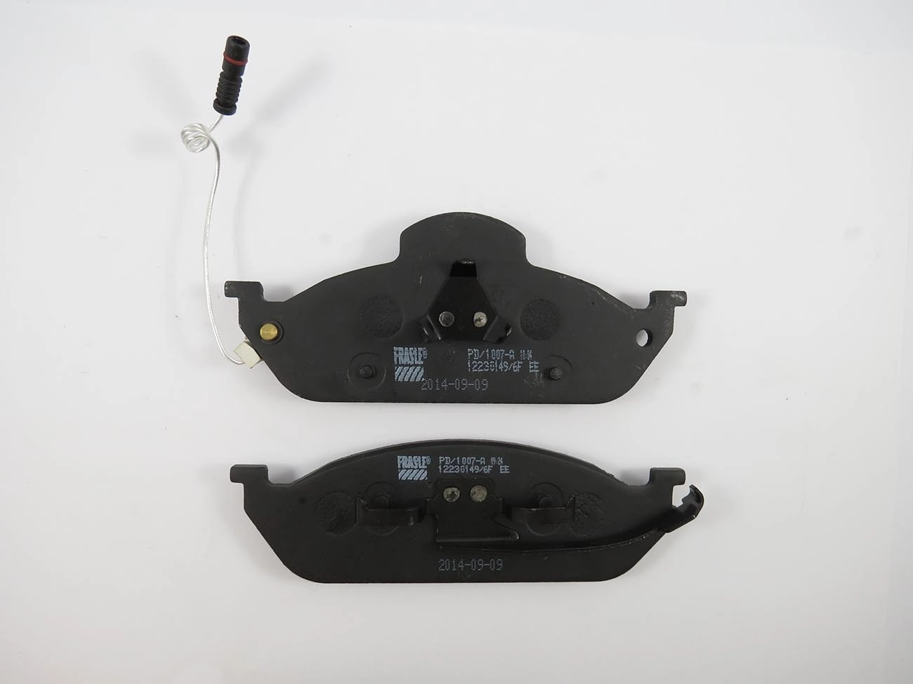 PASTILHA DE FREIO DIANTEIRA MB M-CLASS ML-230/270/320/430 98/ - COM ALARME