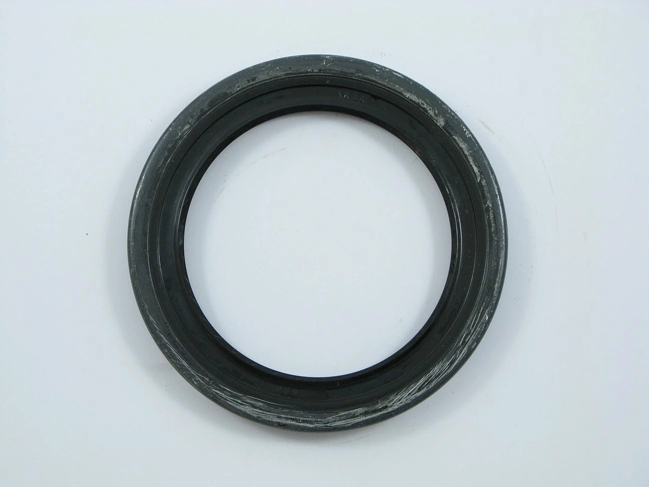 RETENTOR CUBO RODA DIANTEIRO FREIO HIDRÁULICO 95,00X130,00X13,00MM DIANTEIRA MB LP312/LP321 1111 ATÉ 2013 95X130X13MM