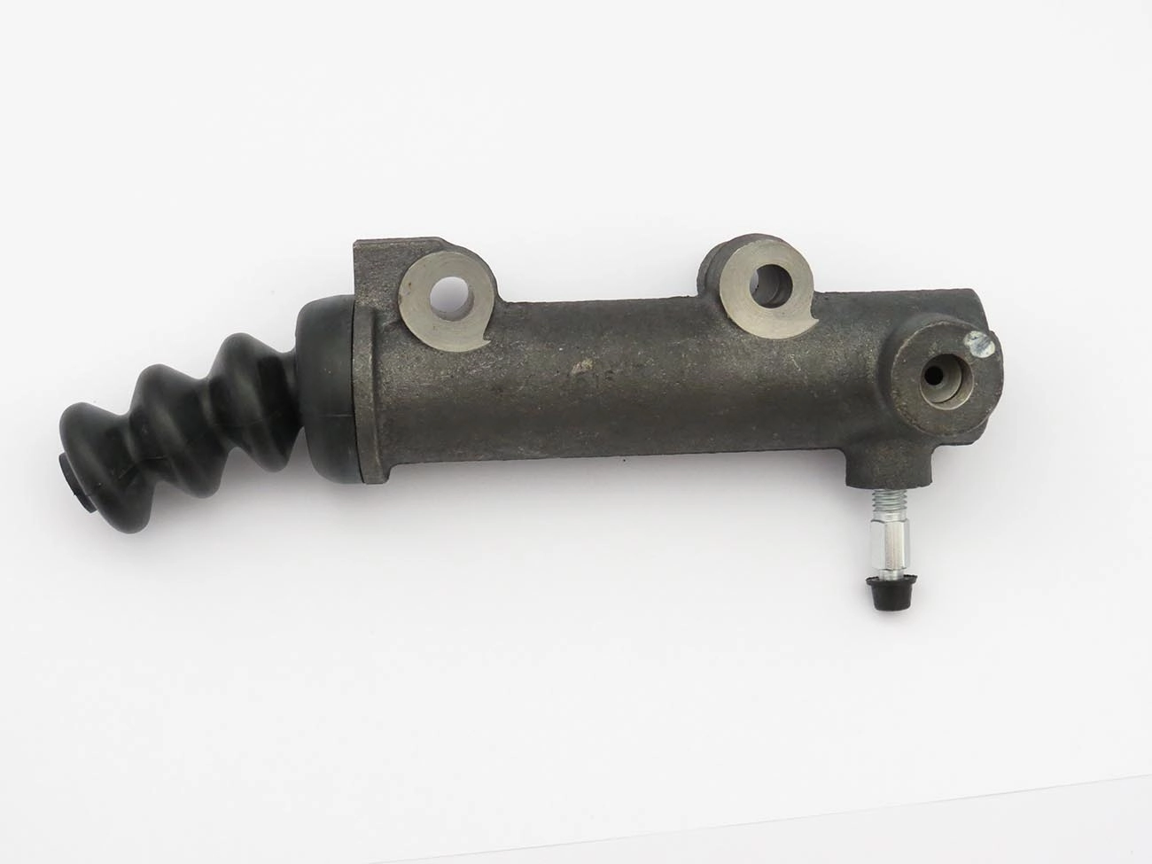 CILINDRO AUXILIAR/ESCRAVO EMBREAGEM VW 13.210/14.210/16.210 87/ 7/8 22.22MM