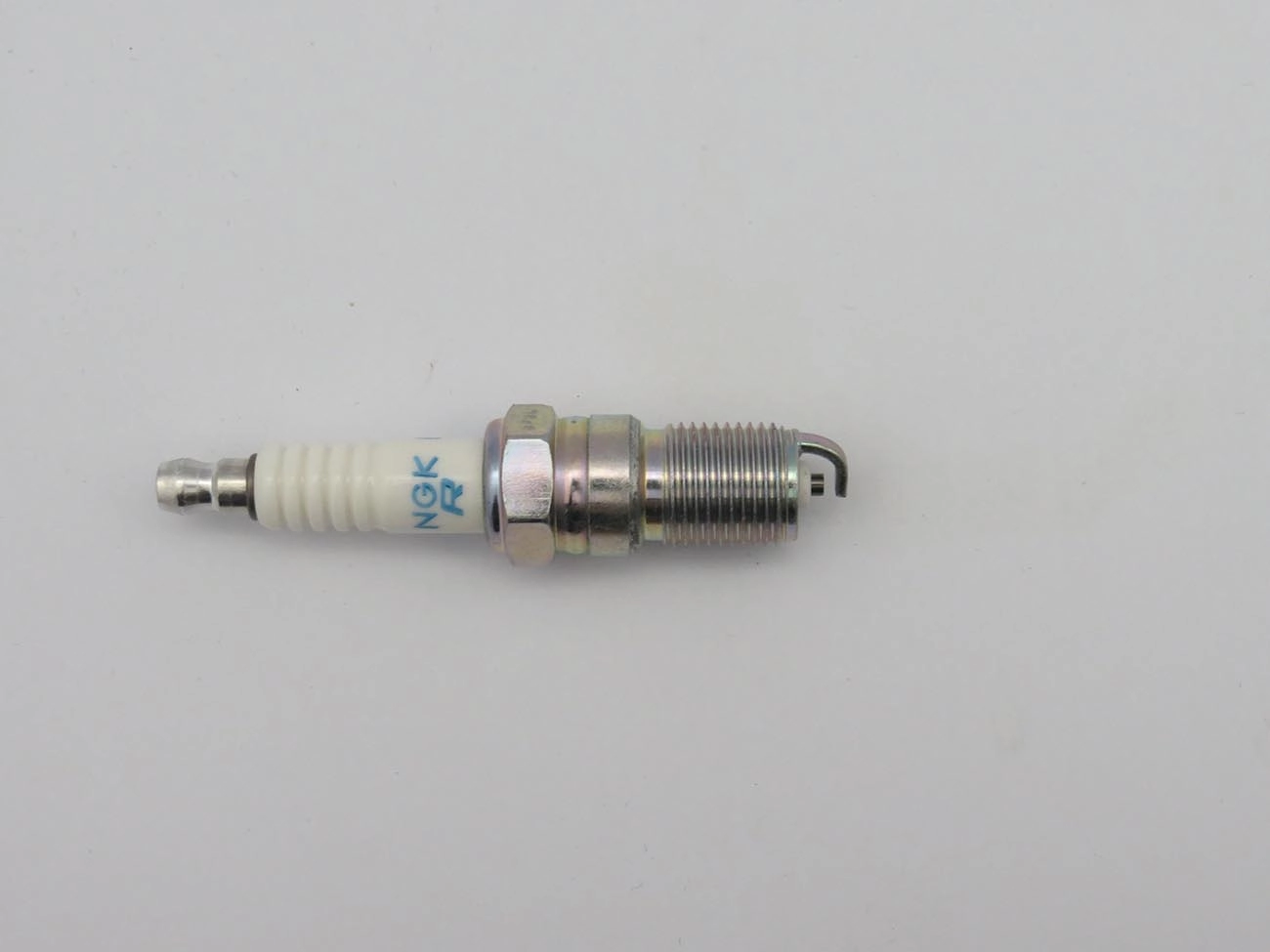 VELA IGNIÇÃO ORIGINAL GASOLINA GNV IGNICAO FORD MUSTANG 4.6 96/97 5.0 93/95 ROSCA LONGA GM OMEGA 3.8 99/2004