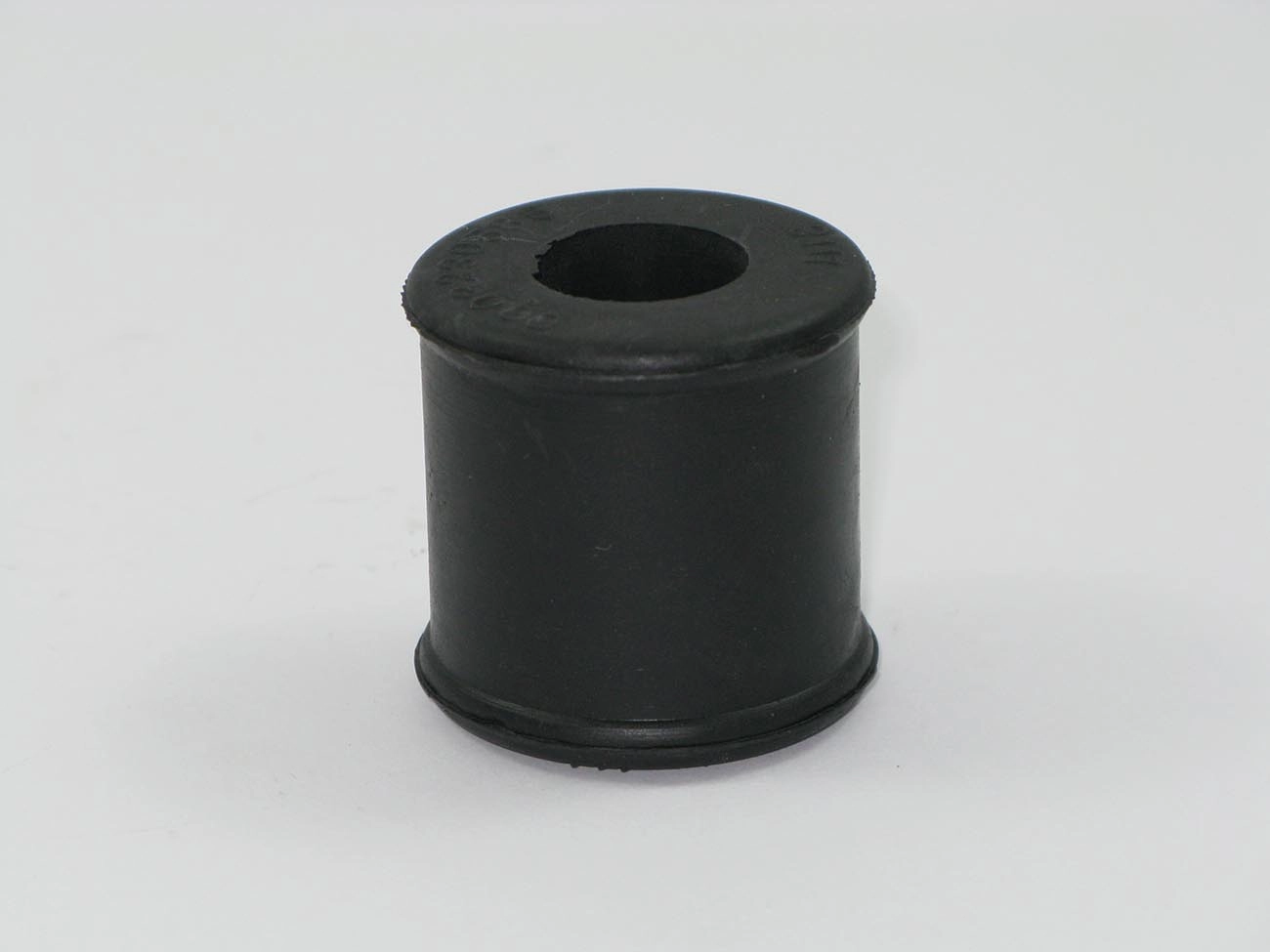 BUCHA AMORTECEDOR MB 1113/1313 - DIANTEIRO