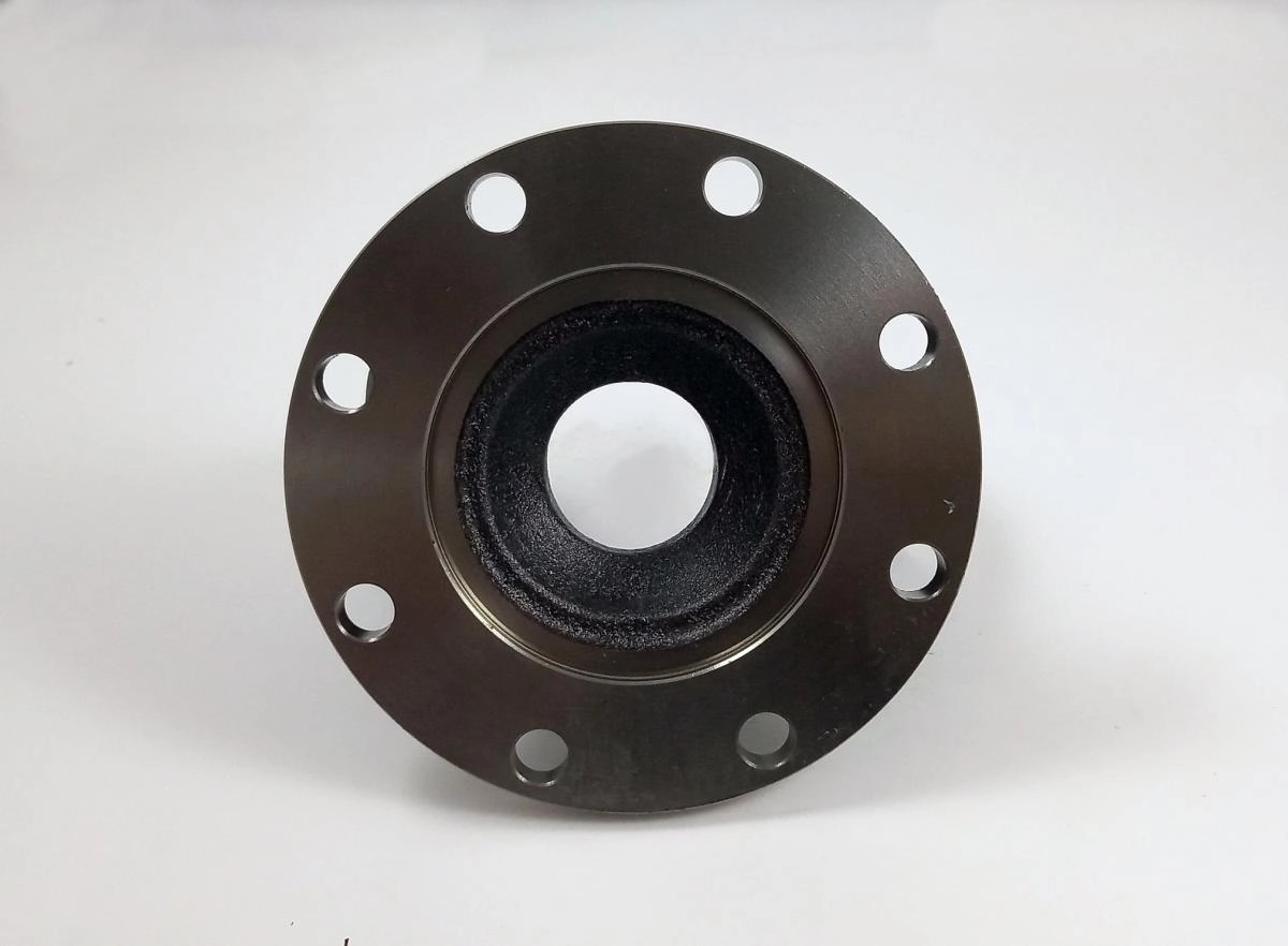 FLANGE DO CARDAN COM ORELHAS 8 FUROS MB 1519/1520/2219/2220 - PARA CRUZETA 5-12100XS/NUJ12100